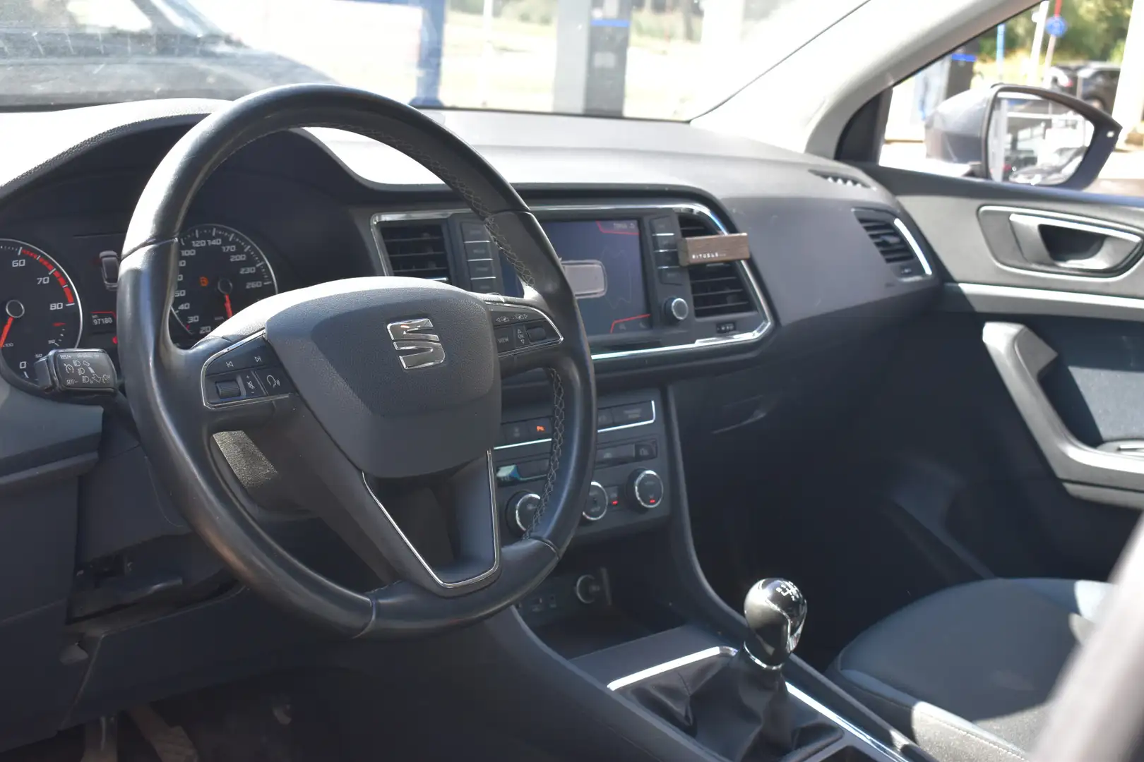 SEAT Ateca 1.0 EcoTSI Style Business Intense | Navigatie | LE Schwarz - 2