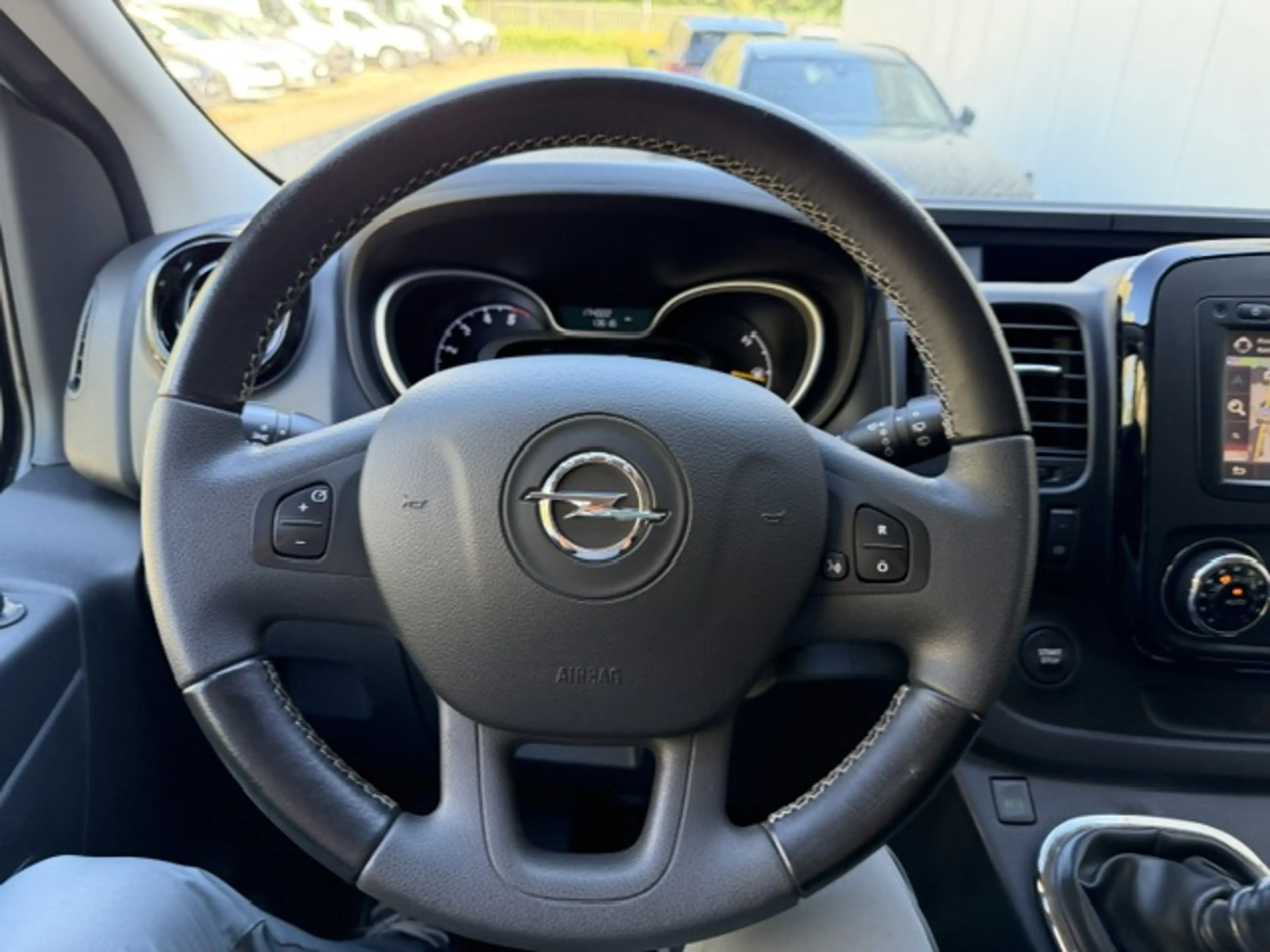 Opel Vivaro 1.6 CDTi L1H1 BiTurbo Cosmo 5 Platsen — photo 13