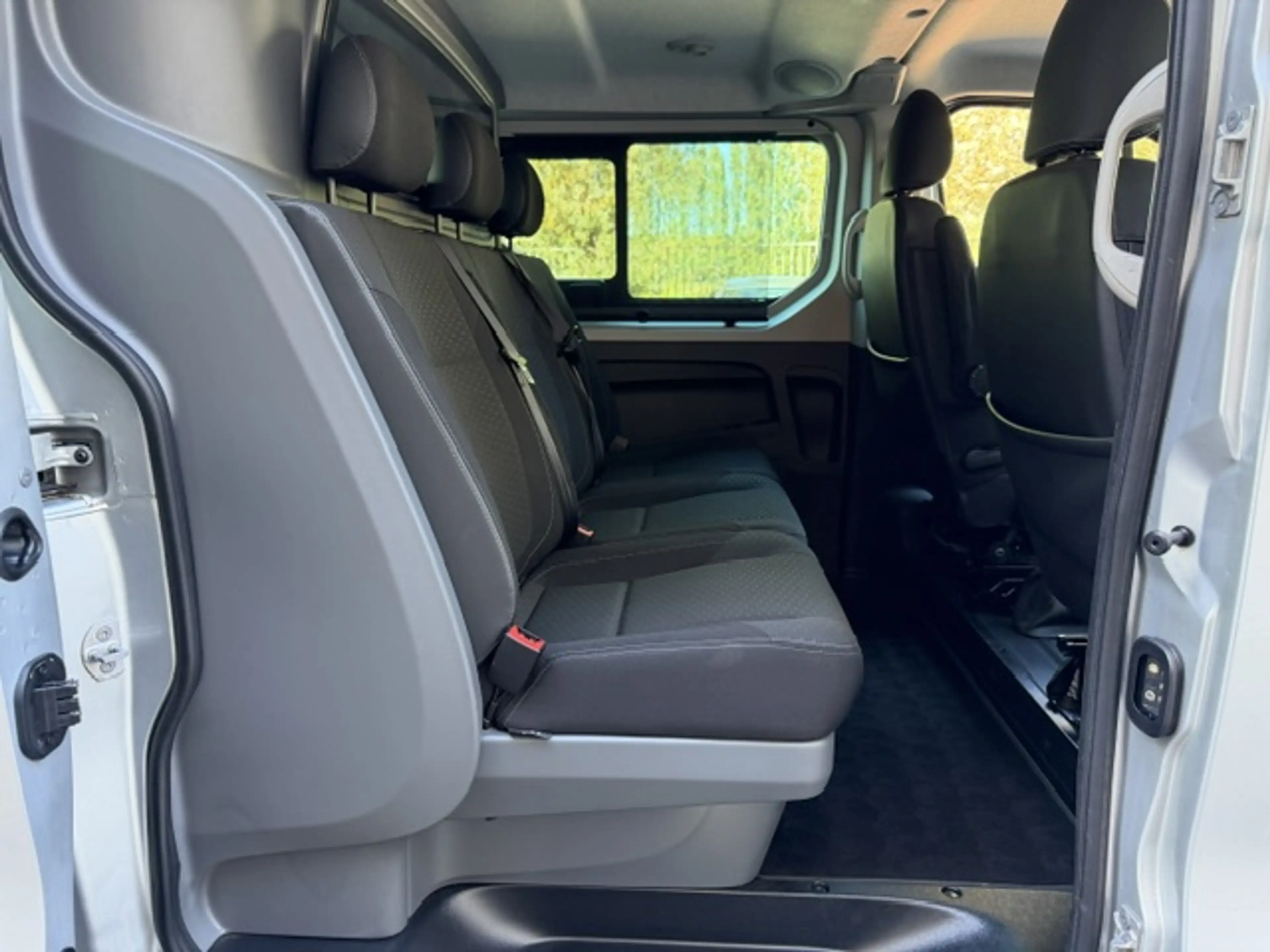 Opel Vivaro 1.6 CDTi L1H1 BiTurbo Cosmo 5 Platsen — photo 9
