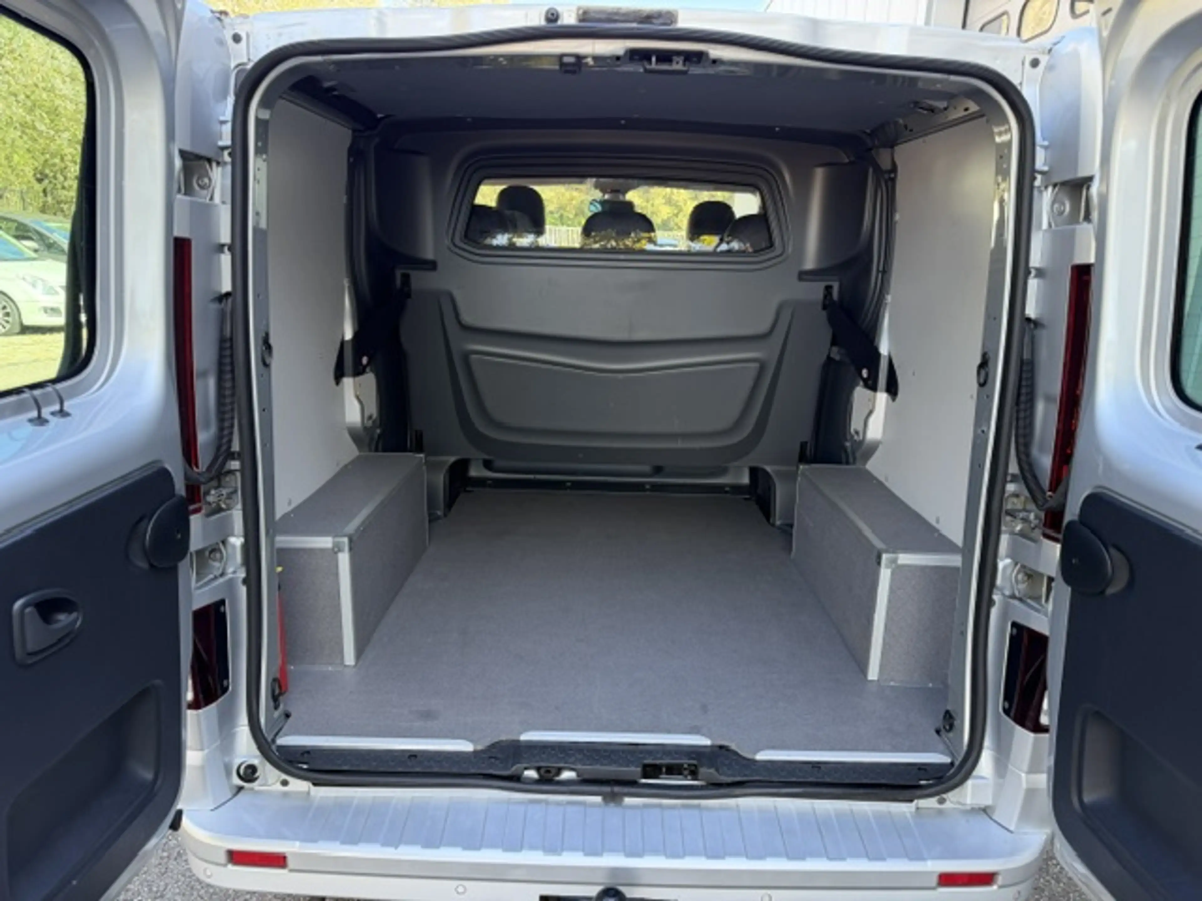 Opel Vivaro 1.6 CDTi L1H1 BiTurbo Cosmo 5 Platsen — photo 7
