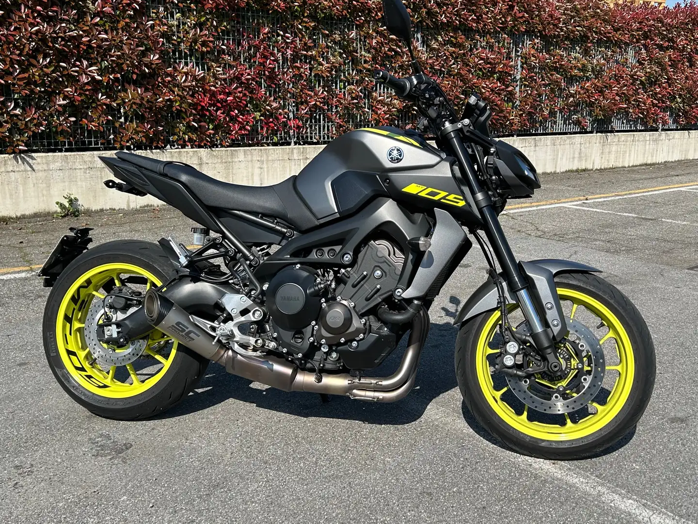 Yamaha MT-09 2018 Grau - 2