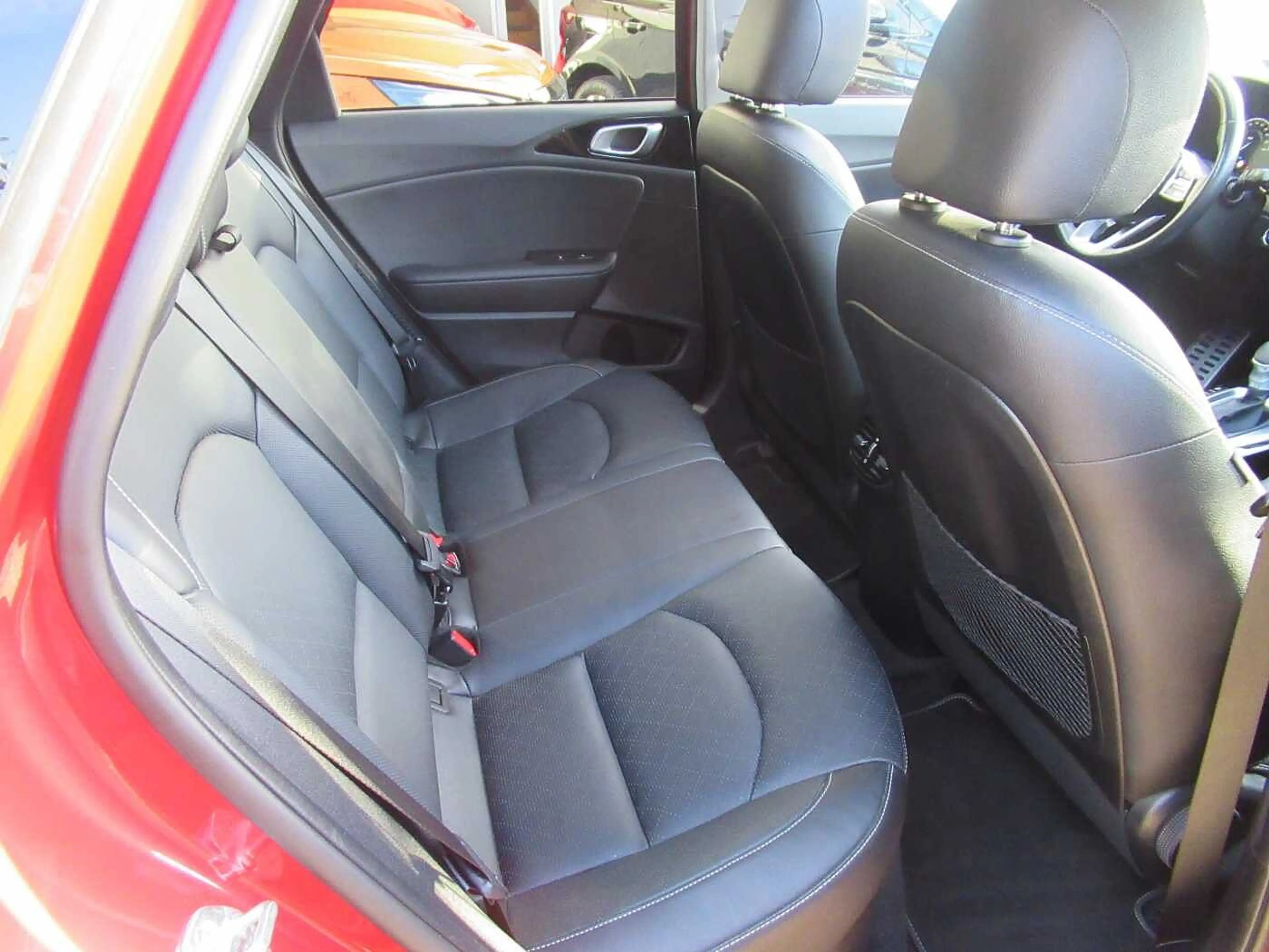 Kia Ceed SW / cee'd SW 1.6 GDI Platinium Edition Plug-in-Hybrid — photo 13