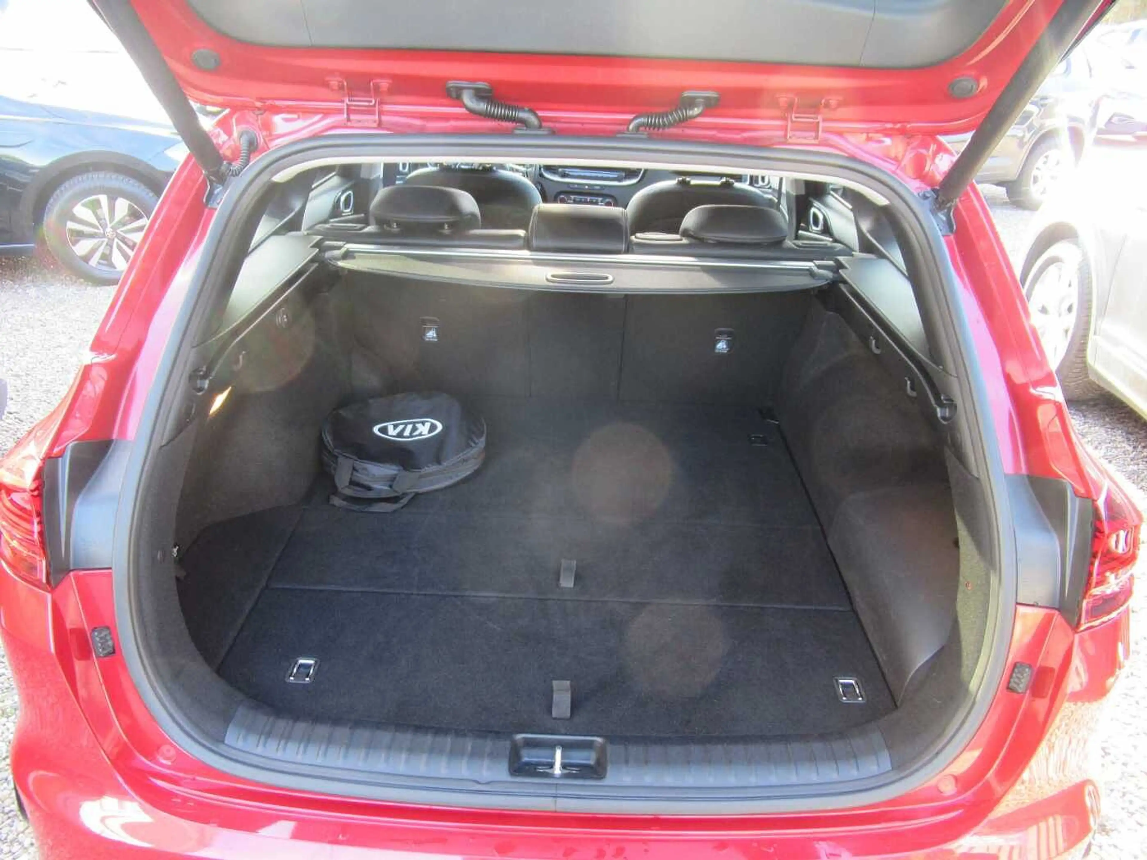 Kia Ceed SW / cee'd SW 1.6 GDI Platinium Edition Plug-in-Hybrid — photo 12