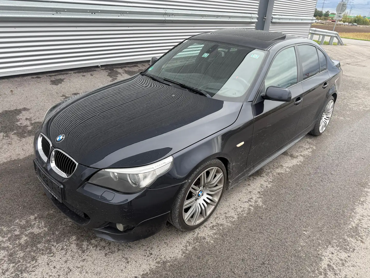 BMW 530 d Aut. M-Paket ID: Schwarz - 1