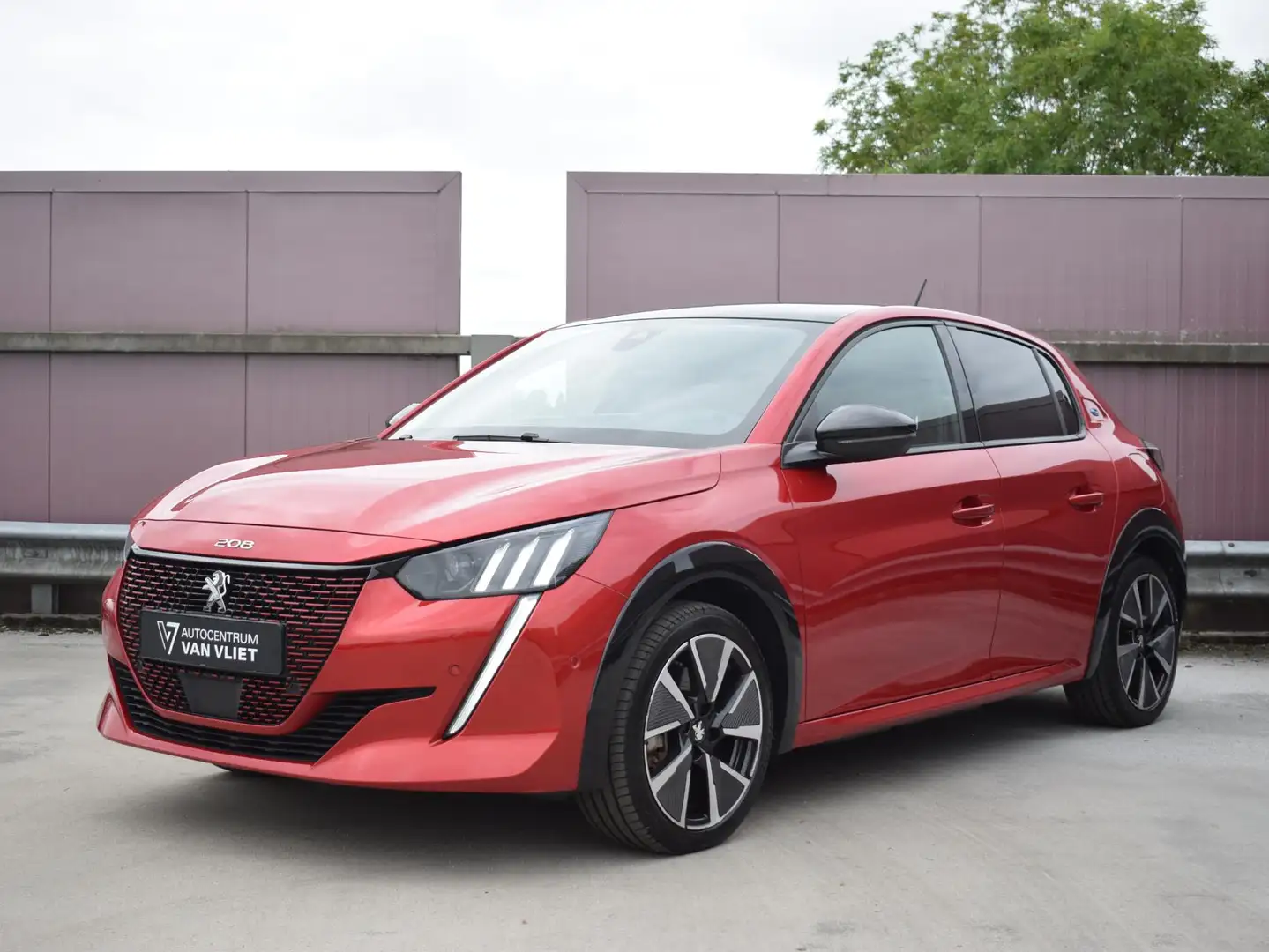 Peugeot e-208 EV GT Pack 50 kWh SOH 92,5%  | 3 FASE | PANODAK | Rouge - 2