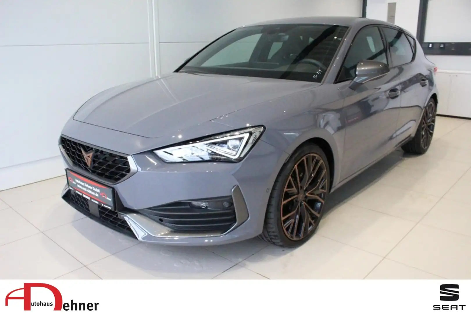 CUPRA Leon 2.0 TSI DSG 4JGAR+elSitz+Black/Copper Felge Klima Grigio - 1