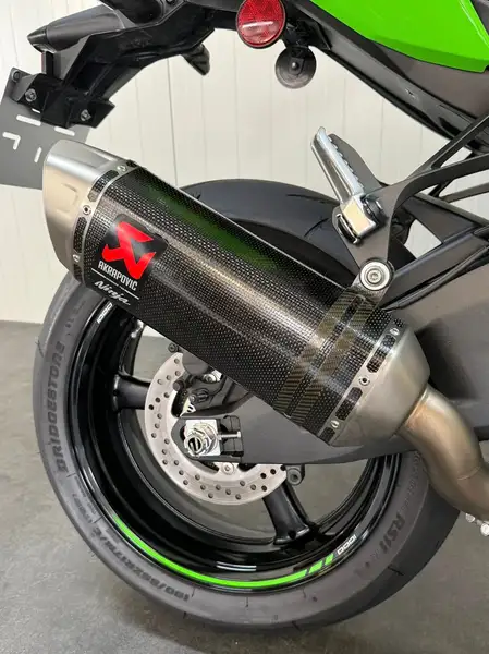 Kawasaki Ninja ZX-10R - foto 4