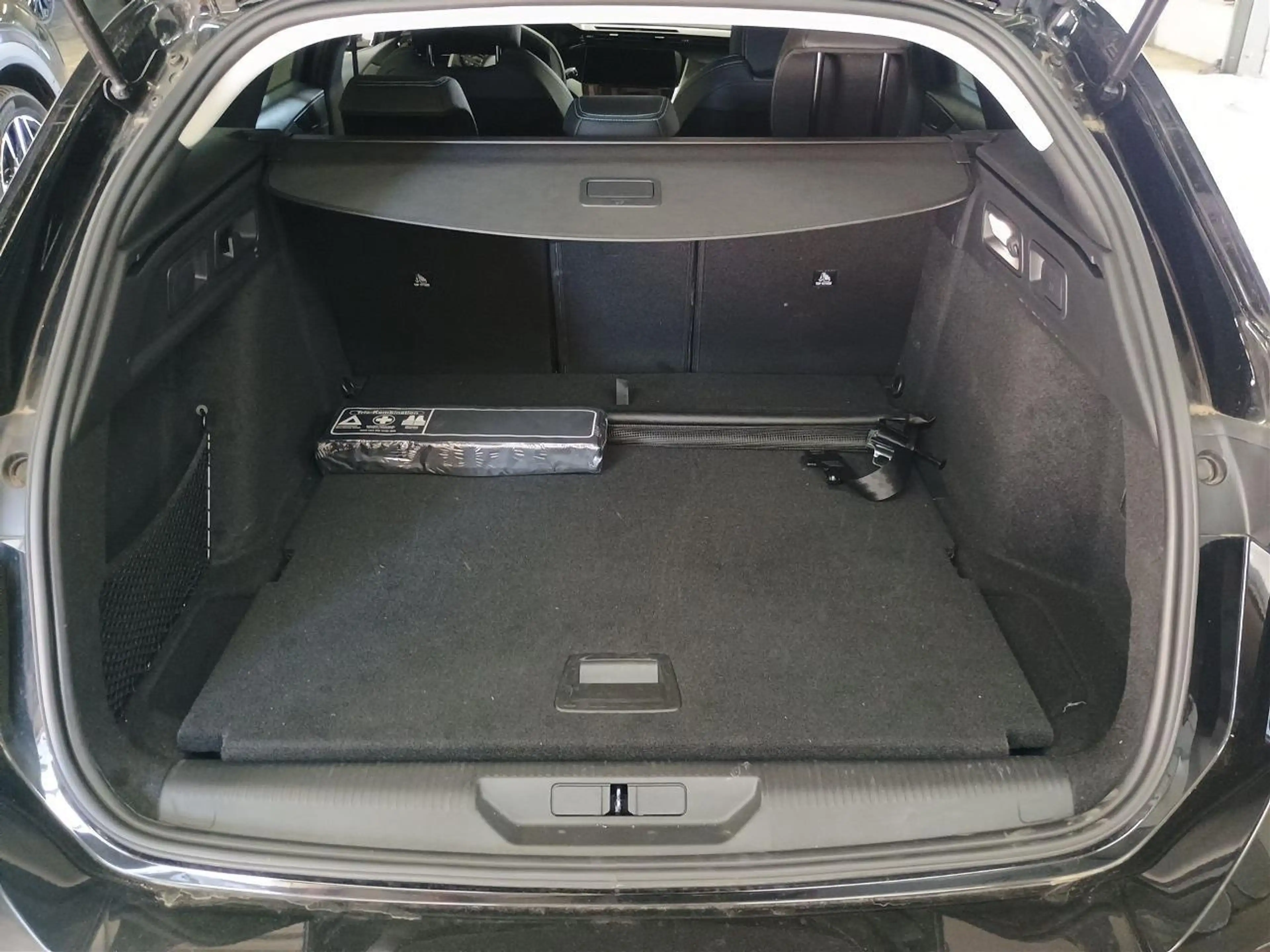 Peugeot 308 1.5 Blue-HDI EAT8*Allure*Navi*360°Kamera*Shz — photo 7