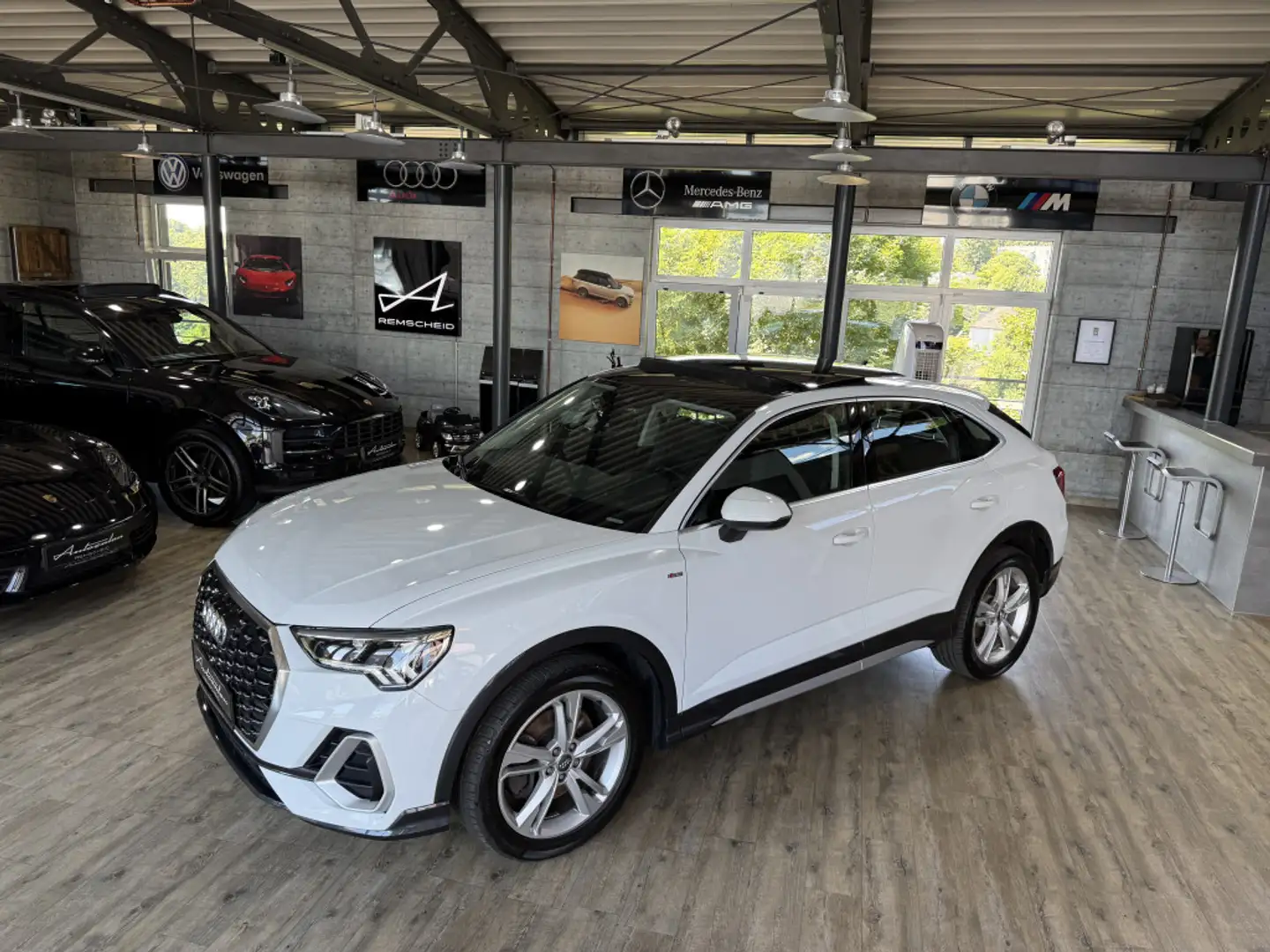Audi Q3 40 TDI quattro S line Sportback*PANO*ACC*AHK* Bianco - 2