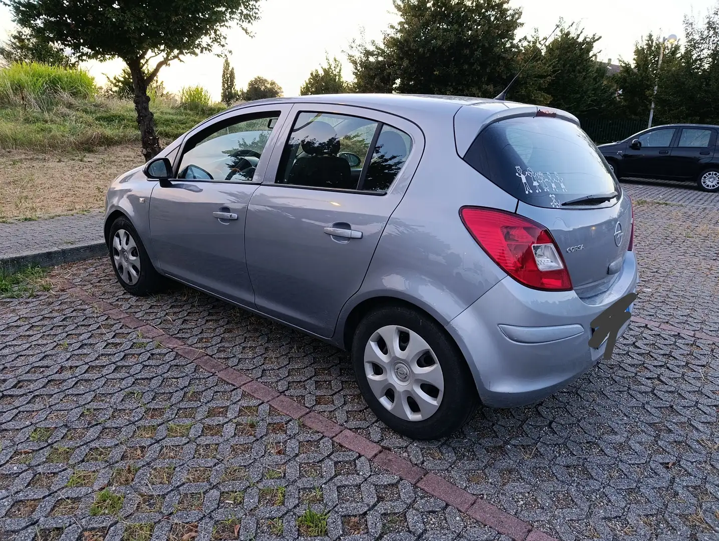 Opel Corsa 5p 1.3 cdti ecoflex Enjoy - 2