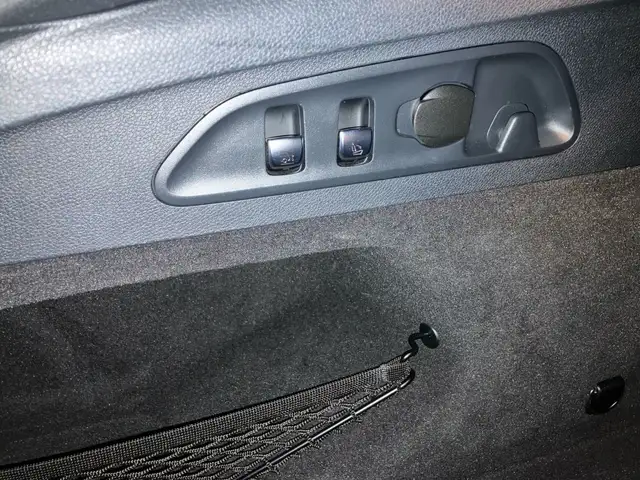 Mercedes-Benz GLC 43 AMG AMG GLC 43 4MATIC Coupé AMG Distr PTS Ansicht 14