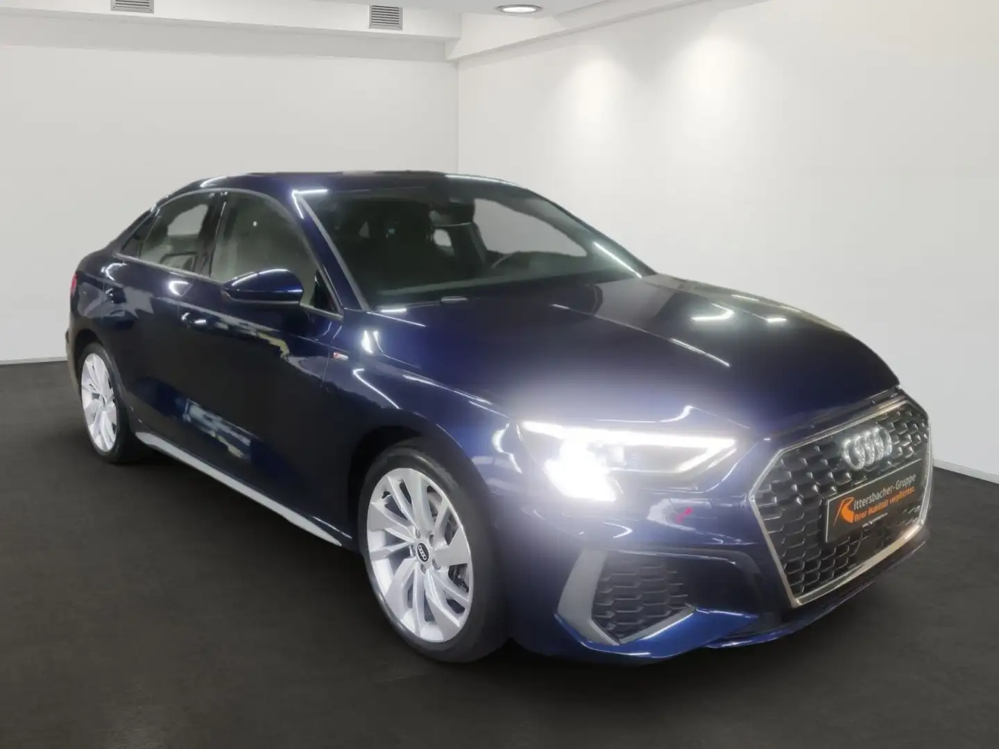 Audi A3 30 TDI s-line Business+AssistenzPak Blauw - 2