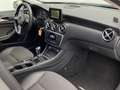 Mercedes-Benz A 180 Navigatie / Trekhaak / PDC Grijs - thumbnail 11