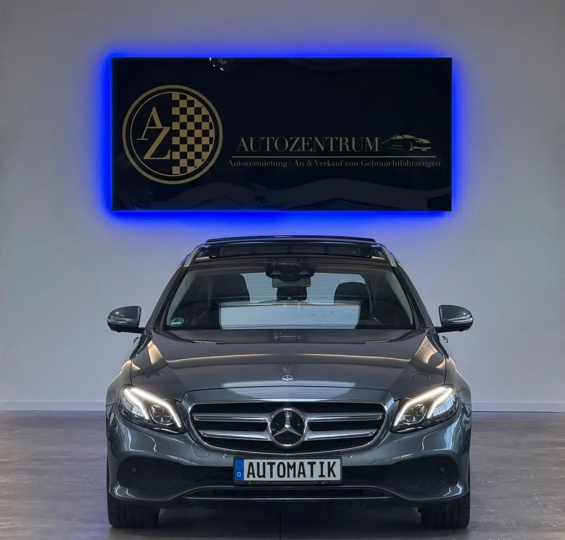 Mercedes-Benz E 350 d*PANORAMA*360°*19%2.HAND*AHK*WIDESCREEN* Grijs - 2