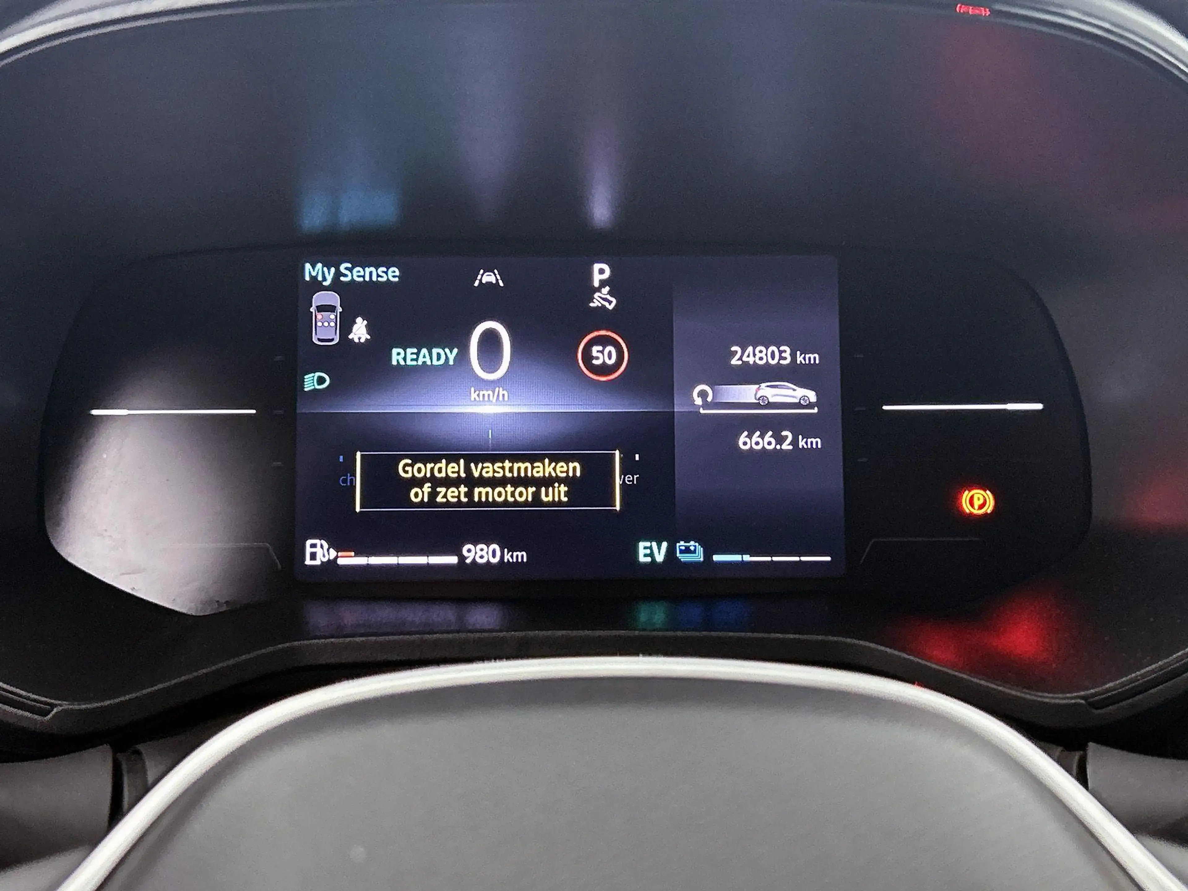 Renault Clio 1.6 E-Tech Full Hybrid 145 techno — photo 12