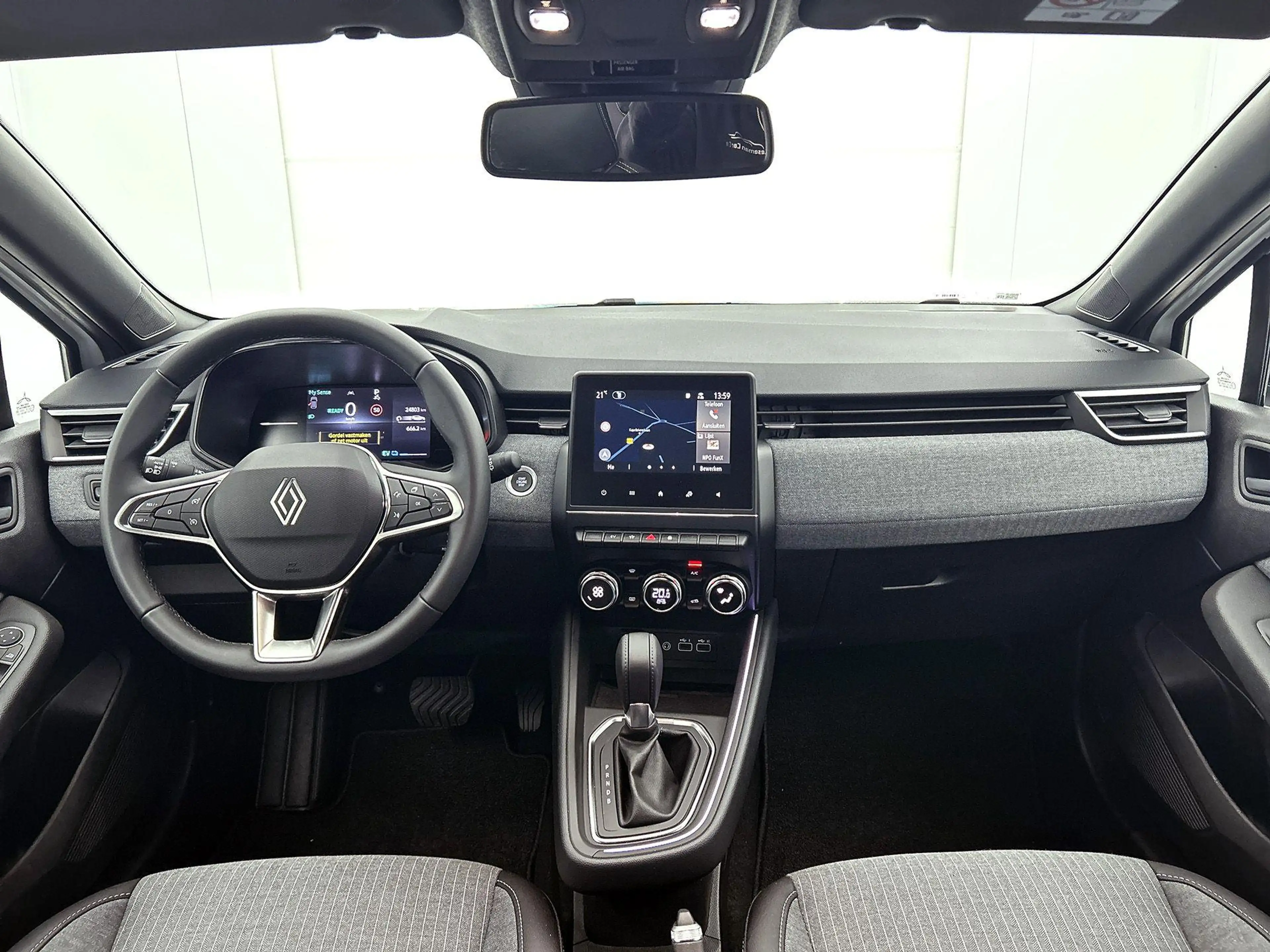 Renault Clio 1.6 E-Tech Full Hybrid 145 techno — photo 3