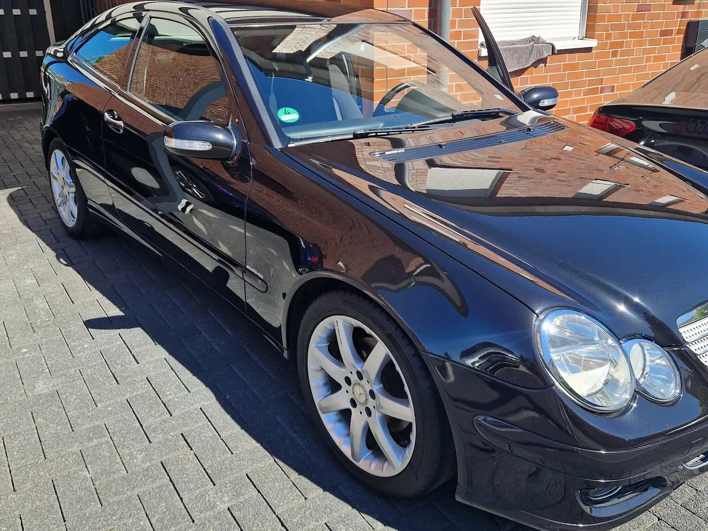 Mercedes-Benz C 180 C 180 Kompressor Sportcoupe Automatik Black - 1