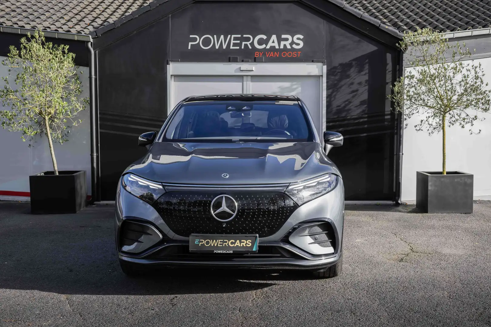 Mercedes-Benz EQS SUV 450+ 4Matic 7 Zit AMG Np: € 150.000 Grau - 2