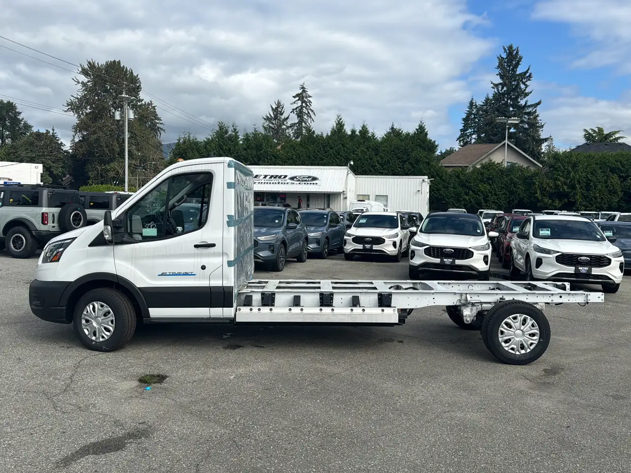 Ford E-Transit photo Ford E-Transit