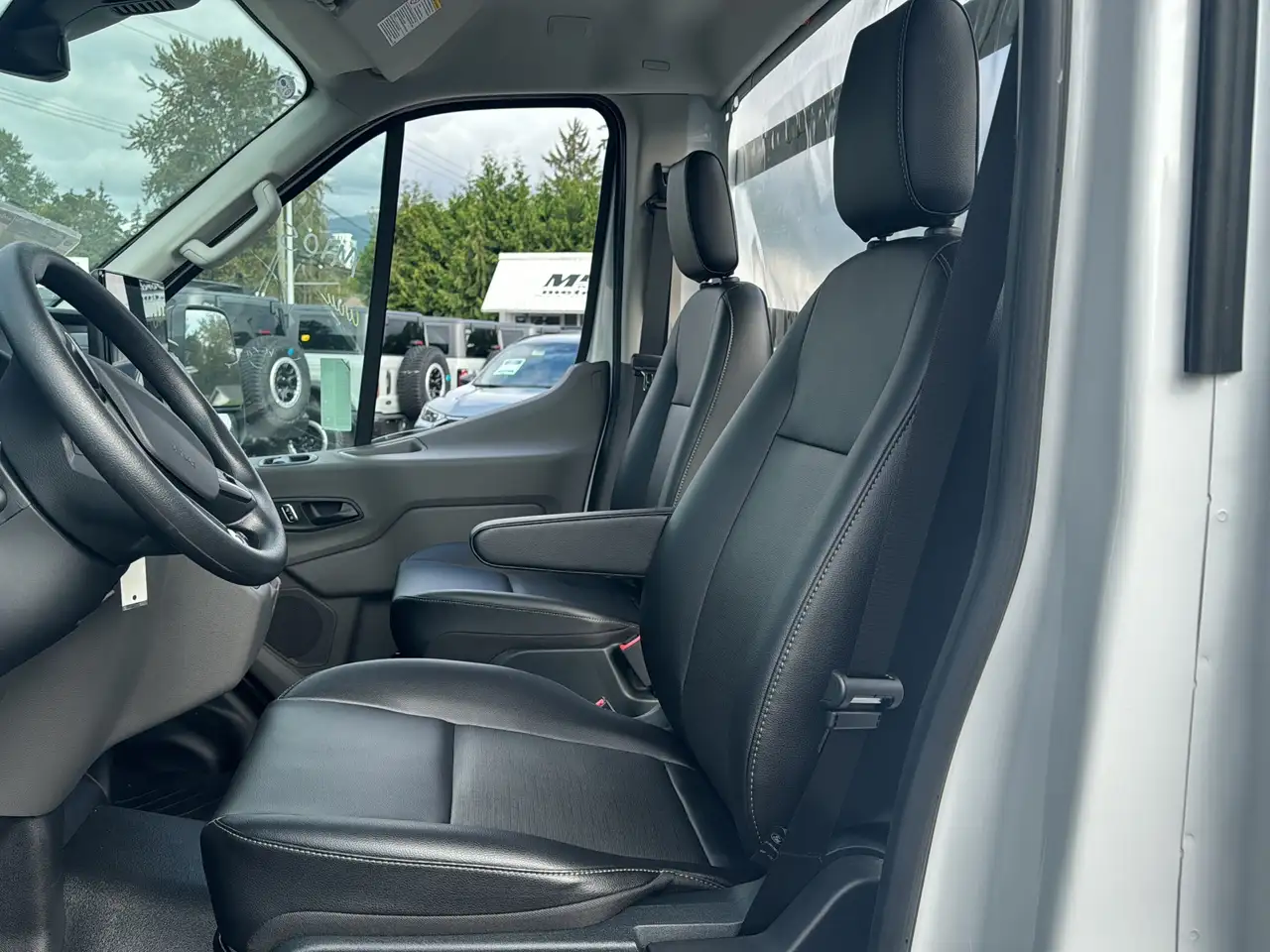 Ford E-Transit photo Ford E-Transit