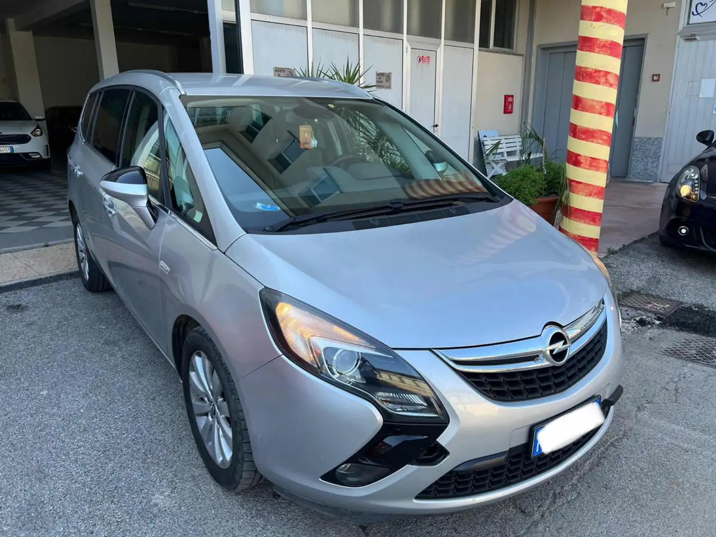 Opel Zafira Tourer 1.6 T EcoM 150CV Cosmo#7 POSTI Plateado - 2