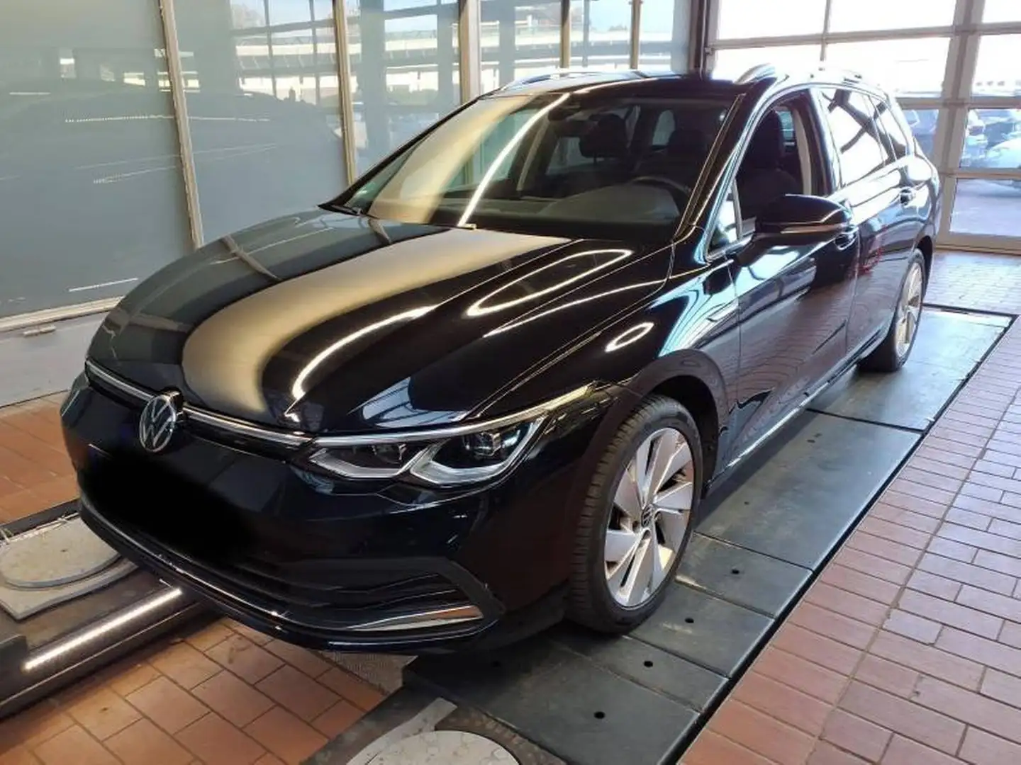 Volkswagen Golf Variant 1.5 eTSI DSG Style Schwarz - 2