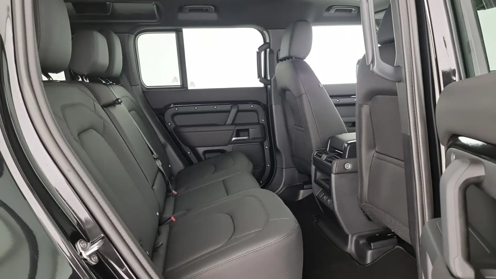 Land Rover Defender 110 3.0D I6 200 CV AWD Auto S Nero - 2