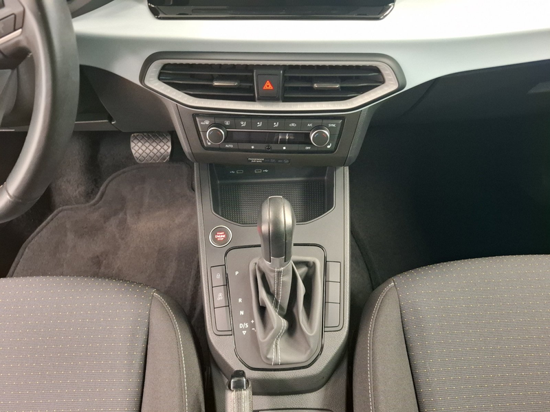 SEAT Ibiza 1.0 TSI Style PDC SHZ ACC KeyLess LED LM — photo 9