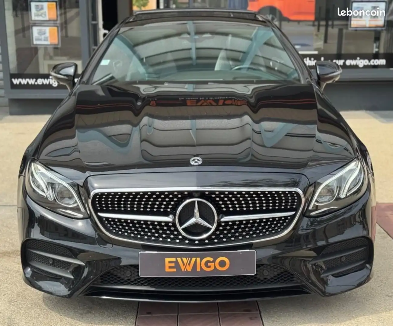 Mercedes-Benz E 220 Mercedes COUPE 2.0 220 D 194CH AMG LINE 9G-TRONIC Noir - 2