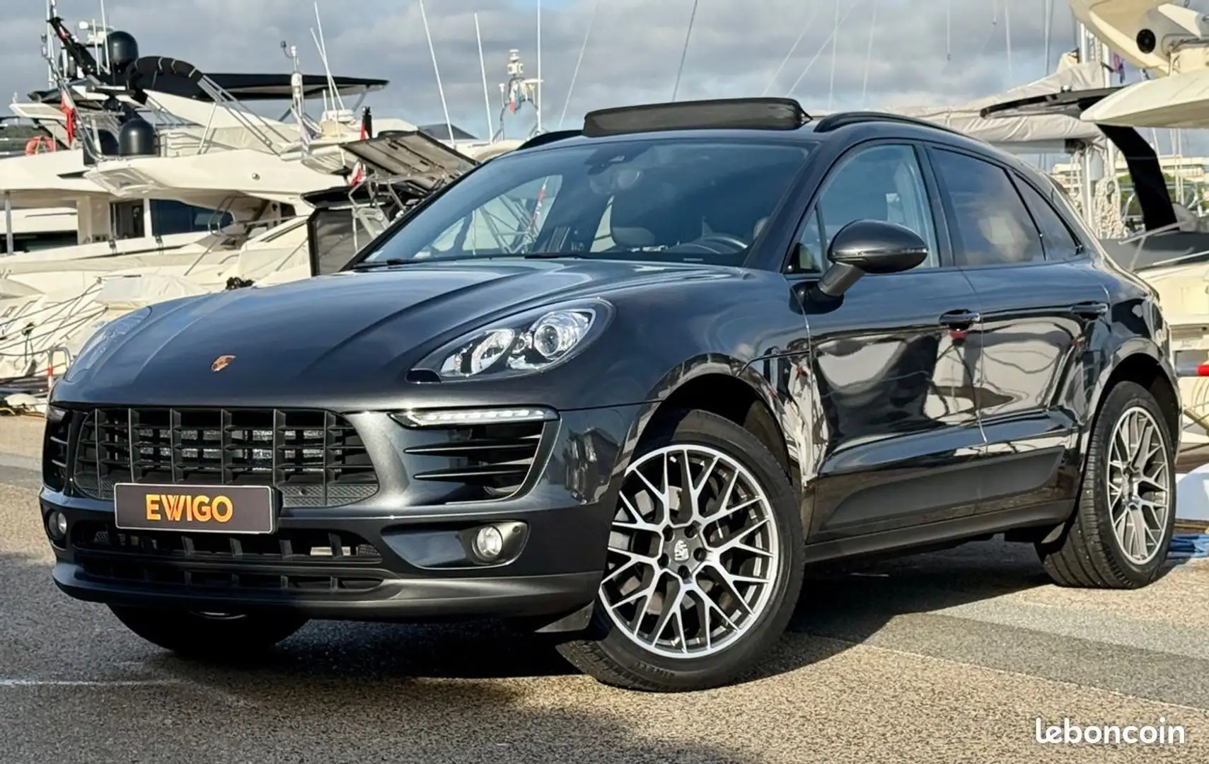 Porsche Macan magnifique 2.0 turbo 252ch pdk plus de 16ke d'options attelage elect. Toit pano pse 1ere main Gris - 1