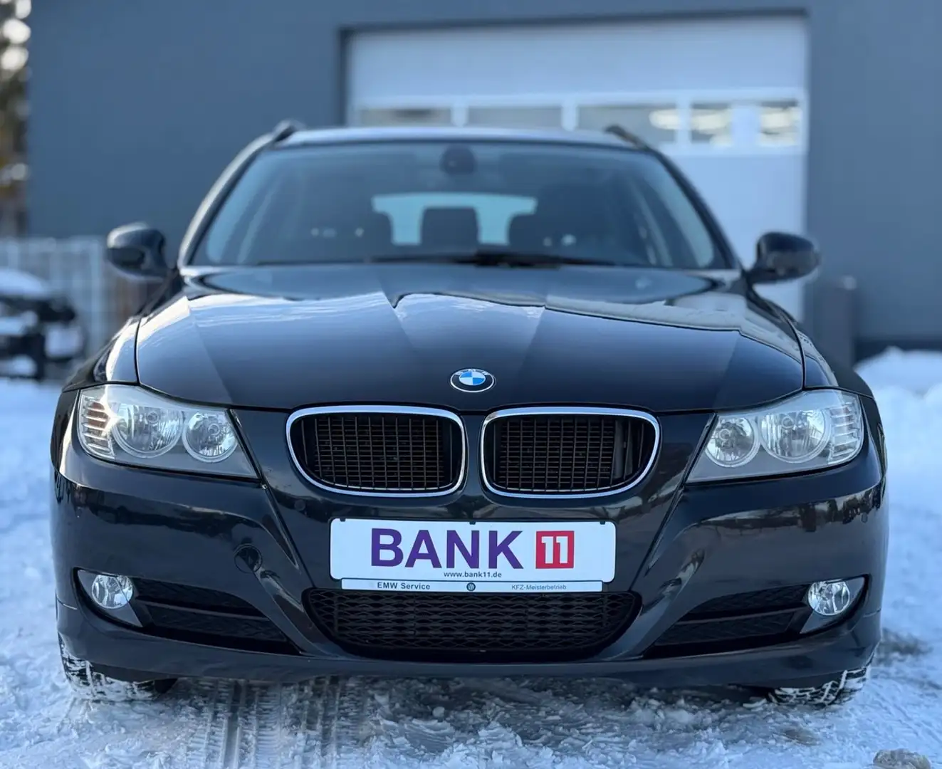 BMW 316 d E91 AHK Navi PDC Unfallfrei Scheckheftgepf. Noir - 2