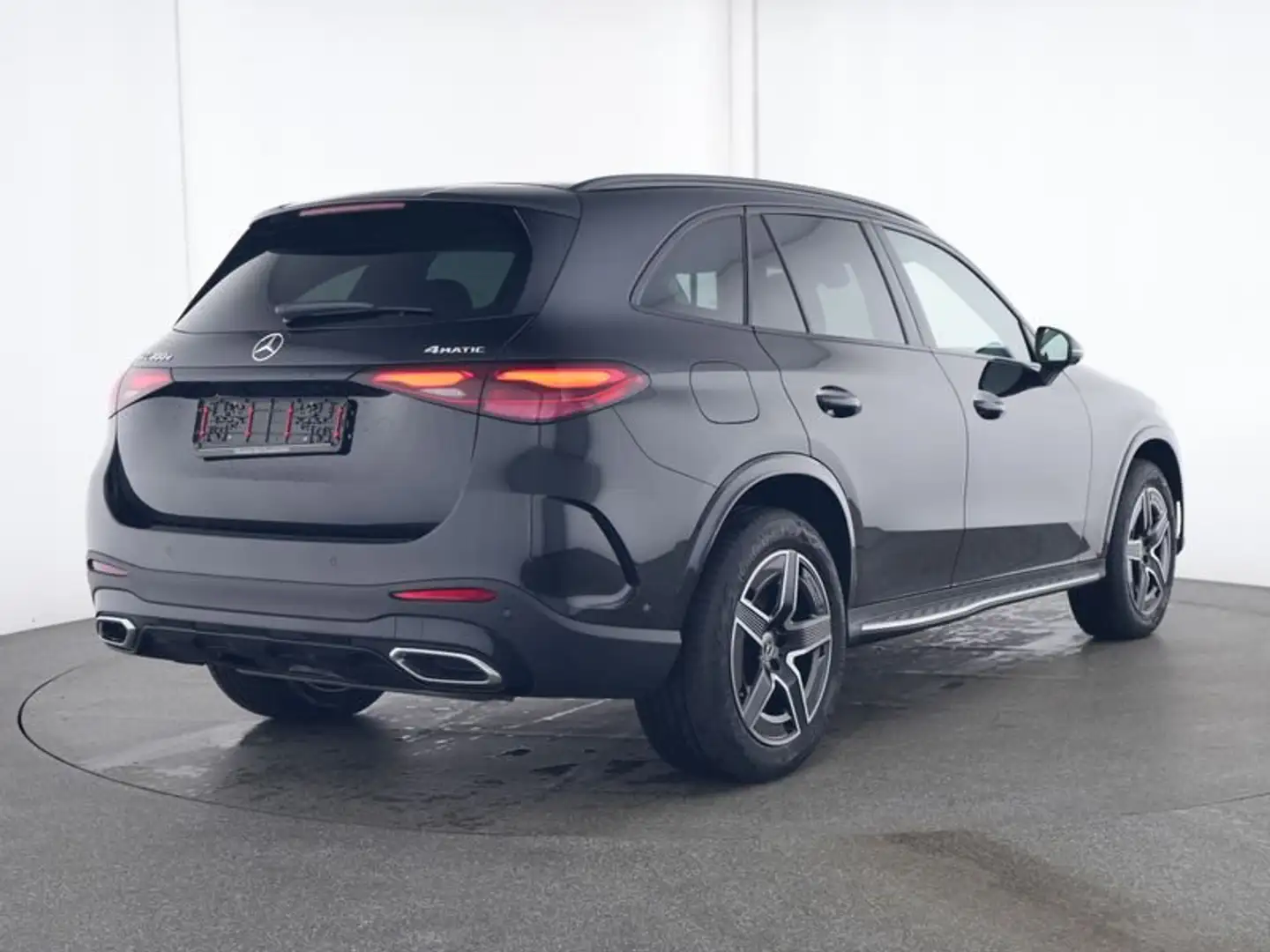 Mercedes-Benz GLC 300 PHEV e AMG Line (230 kW) Trekhaak Night pack Zwart - 2