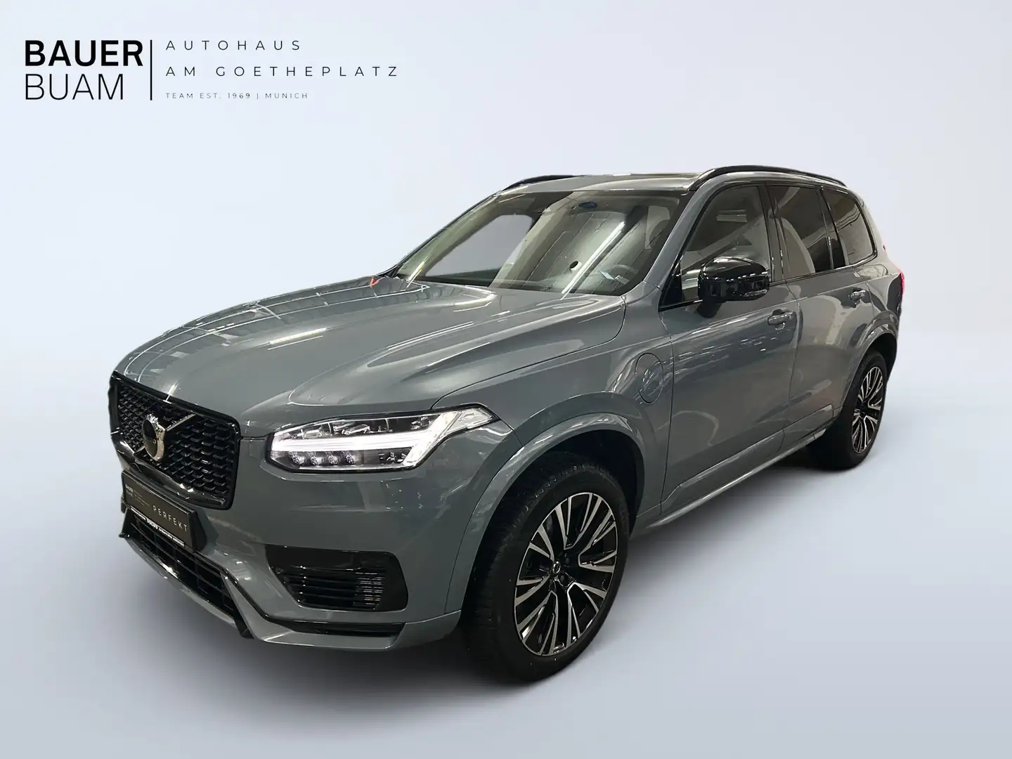 Volvo XC90 7-Sitzer Plus Dark Recharge Plug-In Hybrid AWD Grau - 1