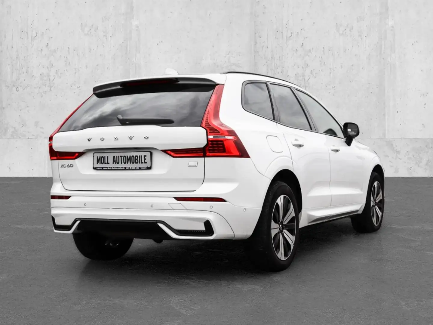 Volvo XC60 R Design Recharge Plug-In Hybrid AWD T6 Twin Engin Weiß - 2