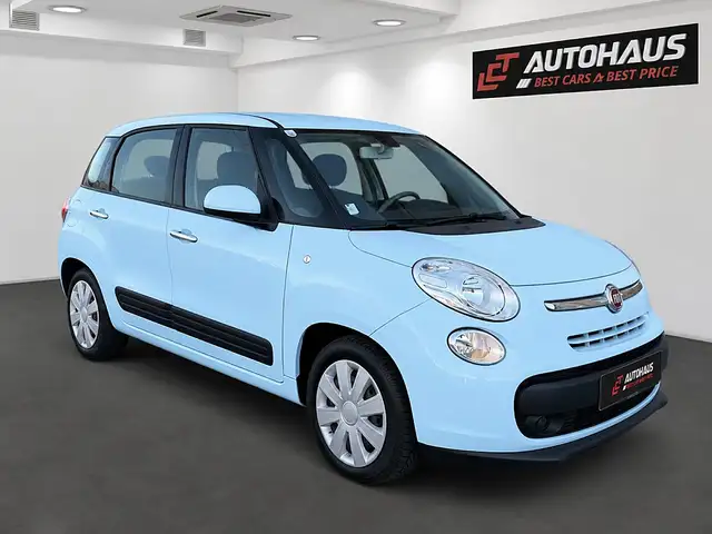 Fiat 500L view 4
