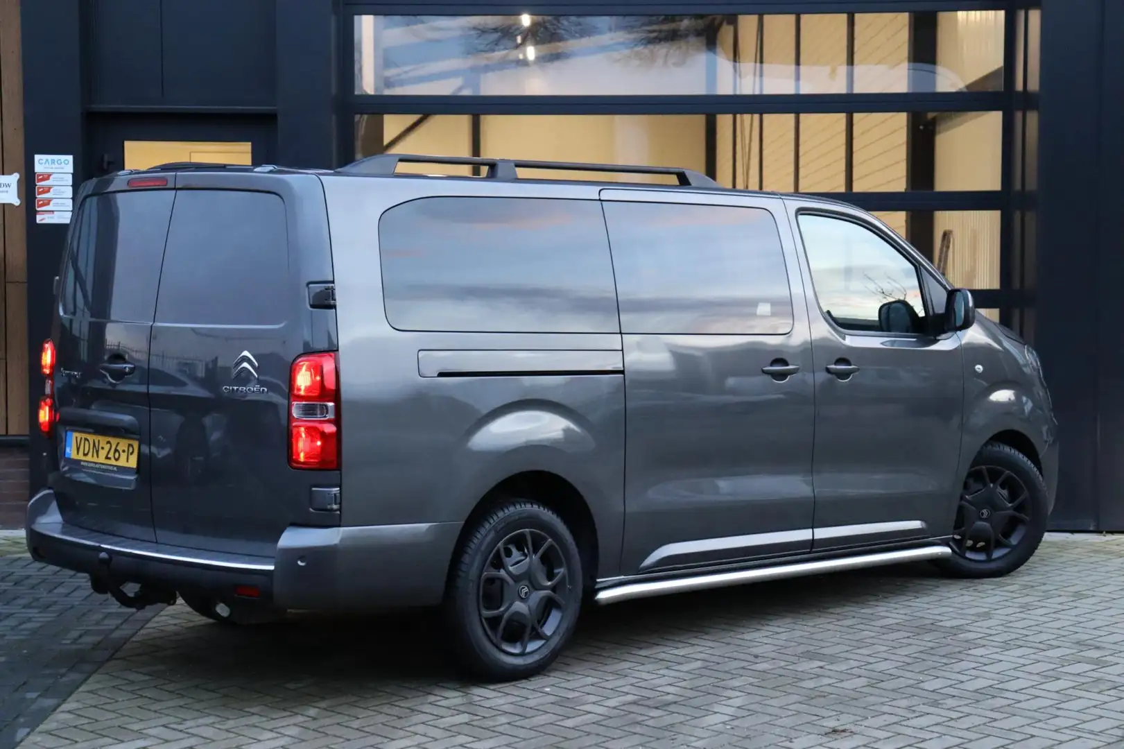 Citroen Jumpy 2.0 BlueHDI 180 XL Driver DC | NAP | Eerste Eigena Gri - 2