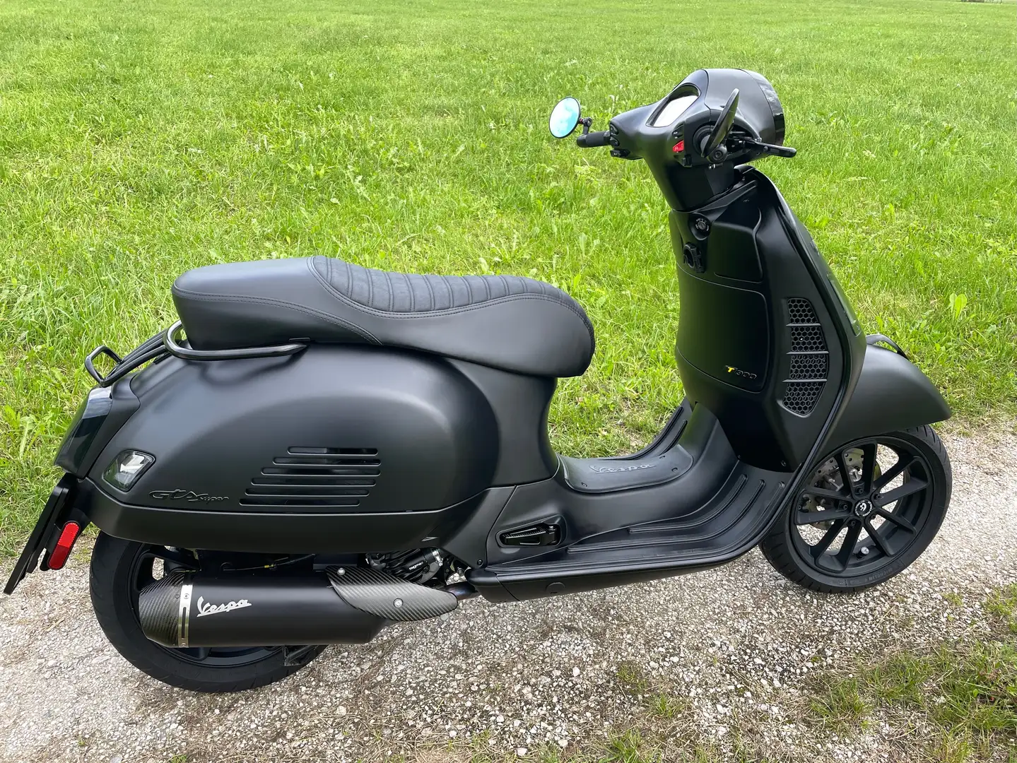 Vespa GTS Super Tech 300 komplett schwarz matt / aufwändig umgebaut Fekete - 2