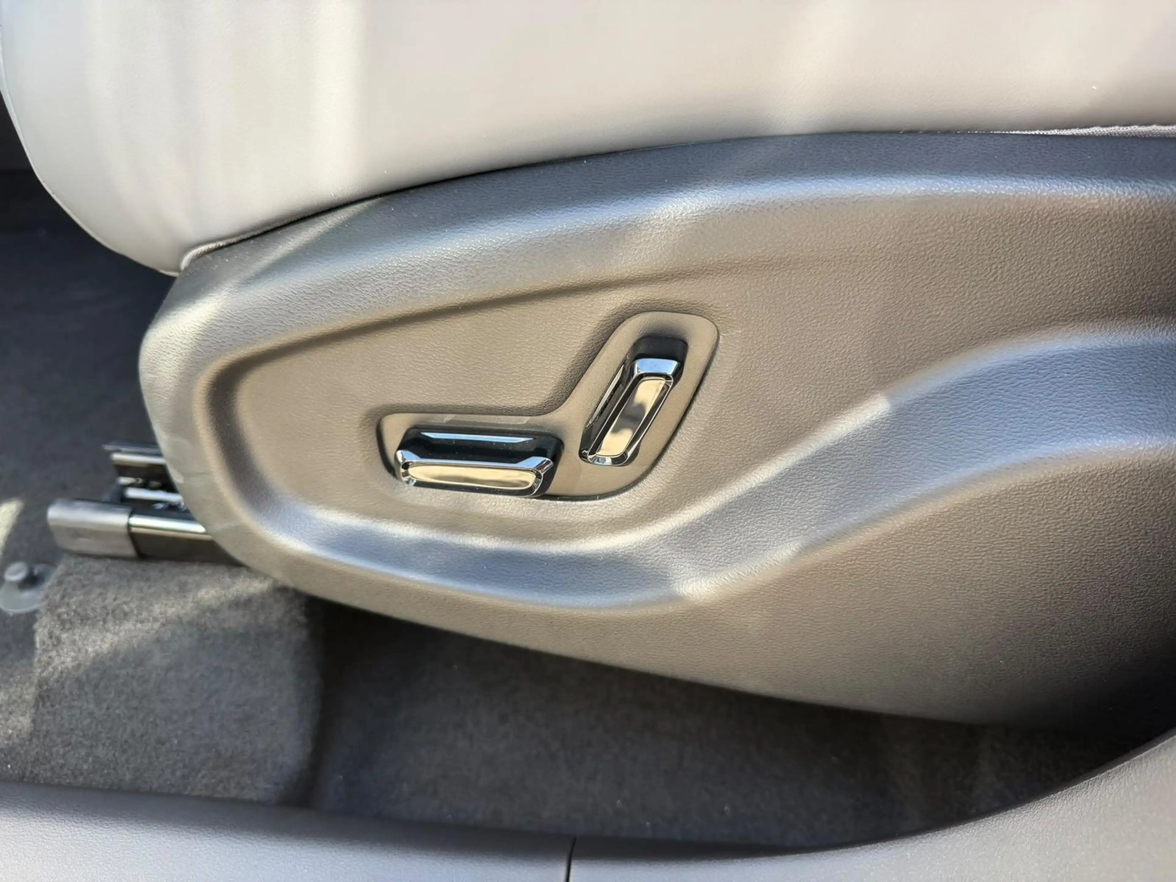 Geely Others 47,14 kwh Ultra*LED*Kamera*ACC*Navi*PDC* — photo 16