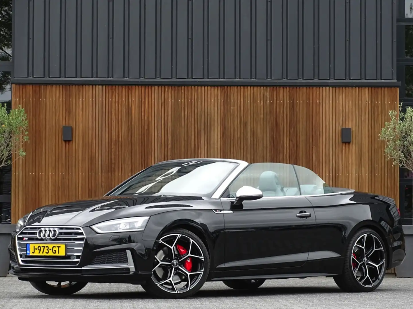 Audi A5 Cabriolet S5 3.0 V6T 354PK Quattro / B&O / 360˚ / Zwart - 1