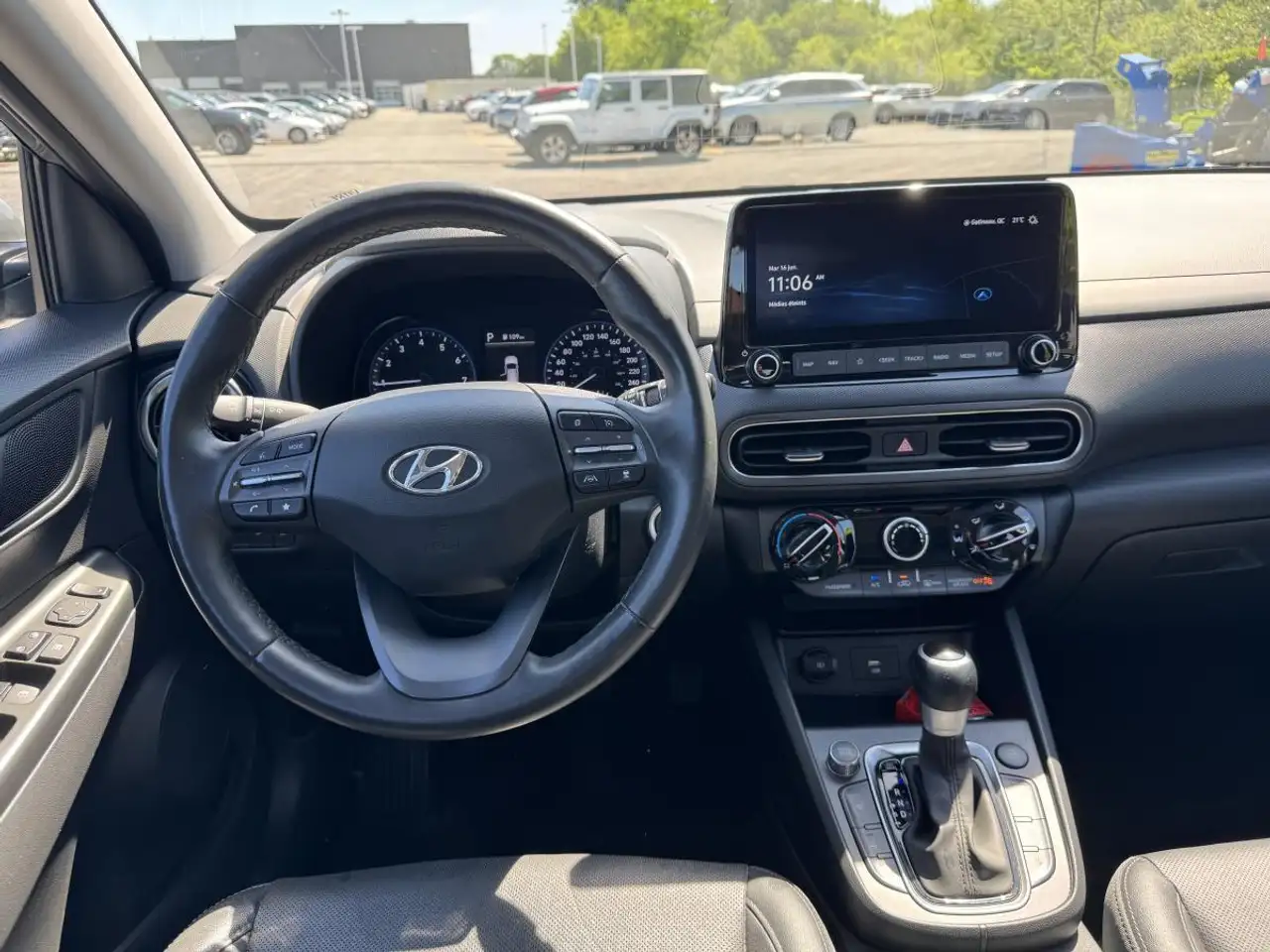 Hyundai KONA снимка Hyundai KONA