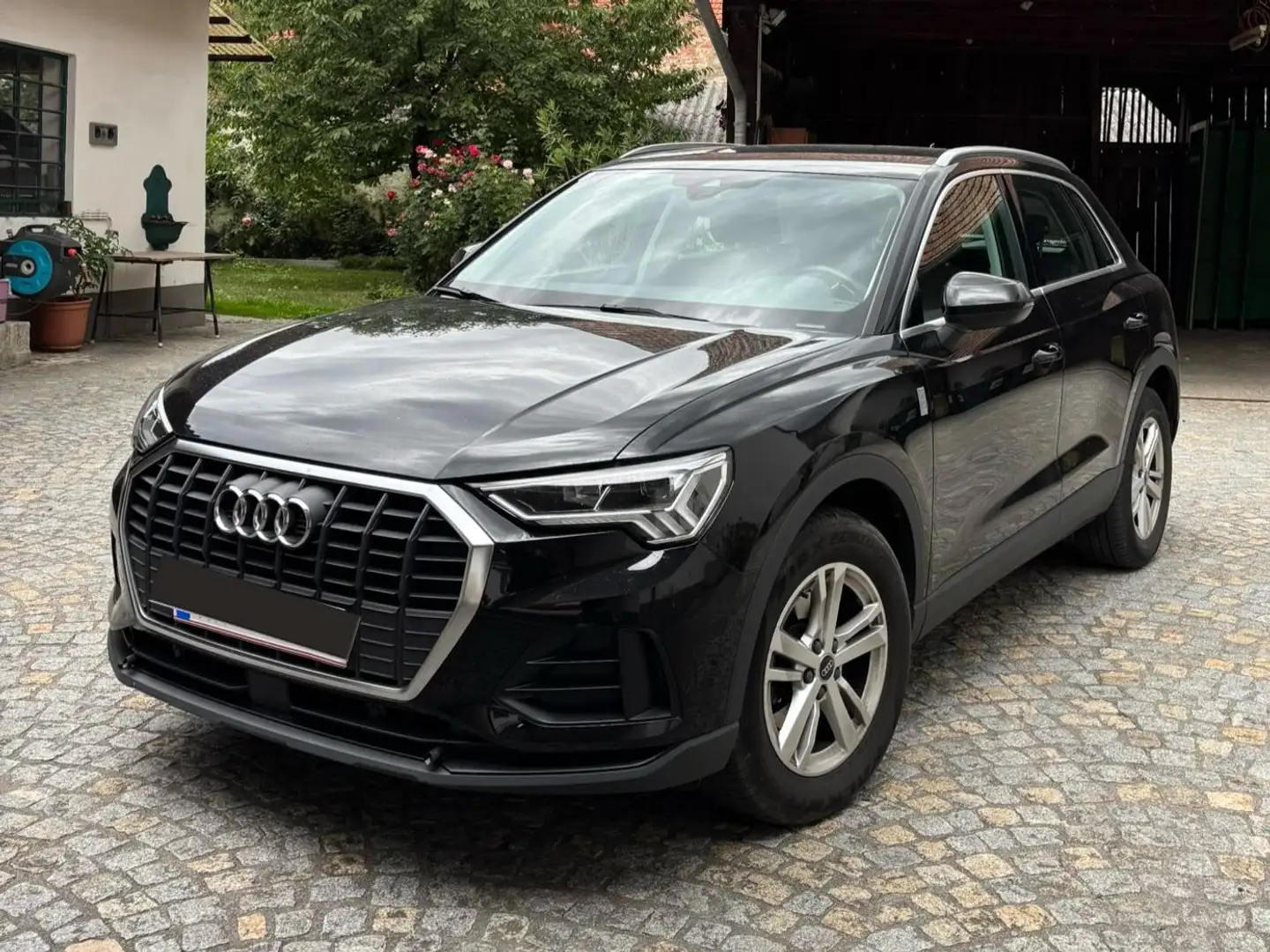Audi Q3 Q3 35 TDI S-tronic Schwarz - 1