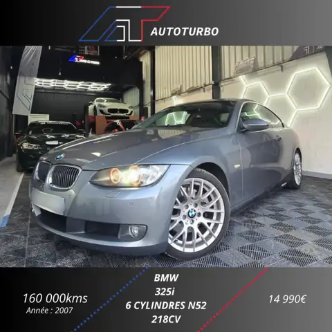BMW 325 (E92) 325I 218CH / TOIT OUVRANT / BVM / CHASSIS M SPORT