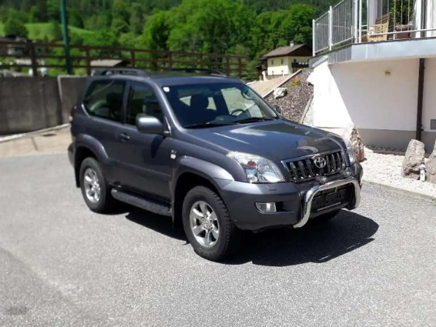 Toyota Land Cruiser Landcruiser 300 3,0 D-4D 175 VX Aut. VX Grau - 1