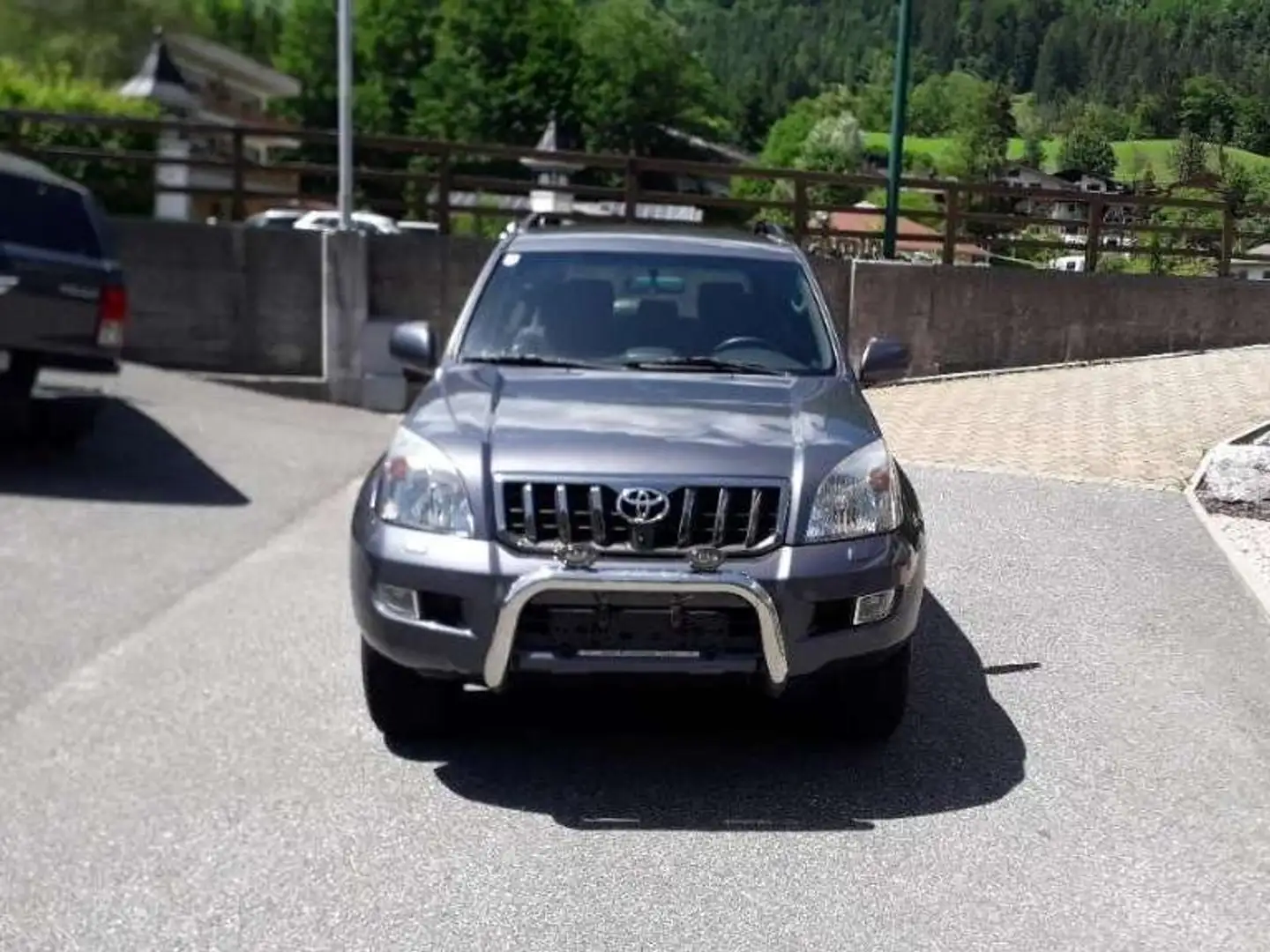 Toyota Land Cruiser Landcruiser 300 3,0 D-4D 175 VX Aut. VX Grau - 2