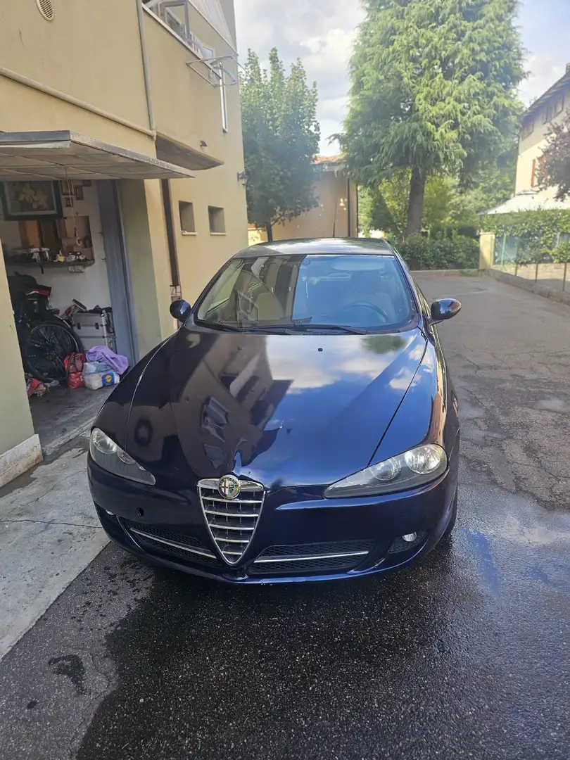Alfa Romeo 147 5p 1.9 jtd Distinctive 120cv - 1