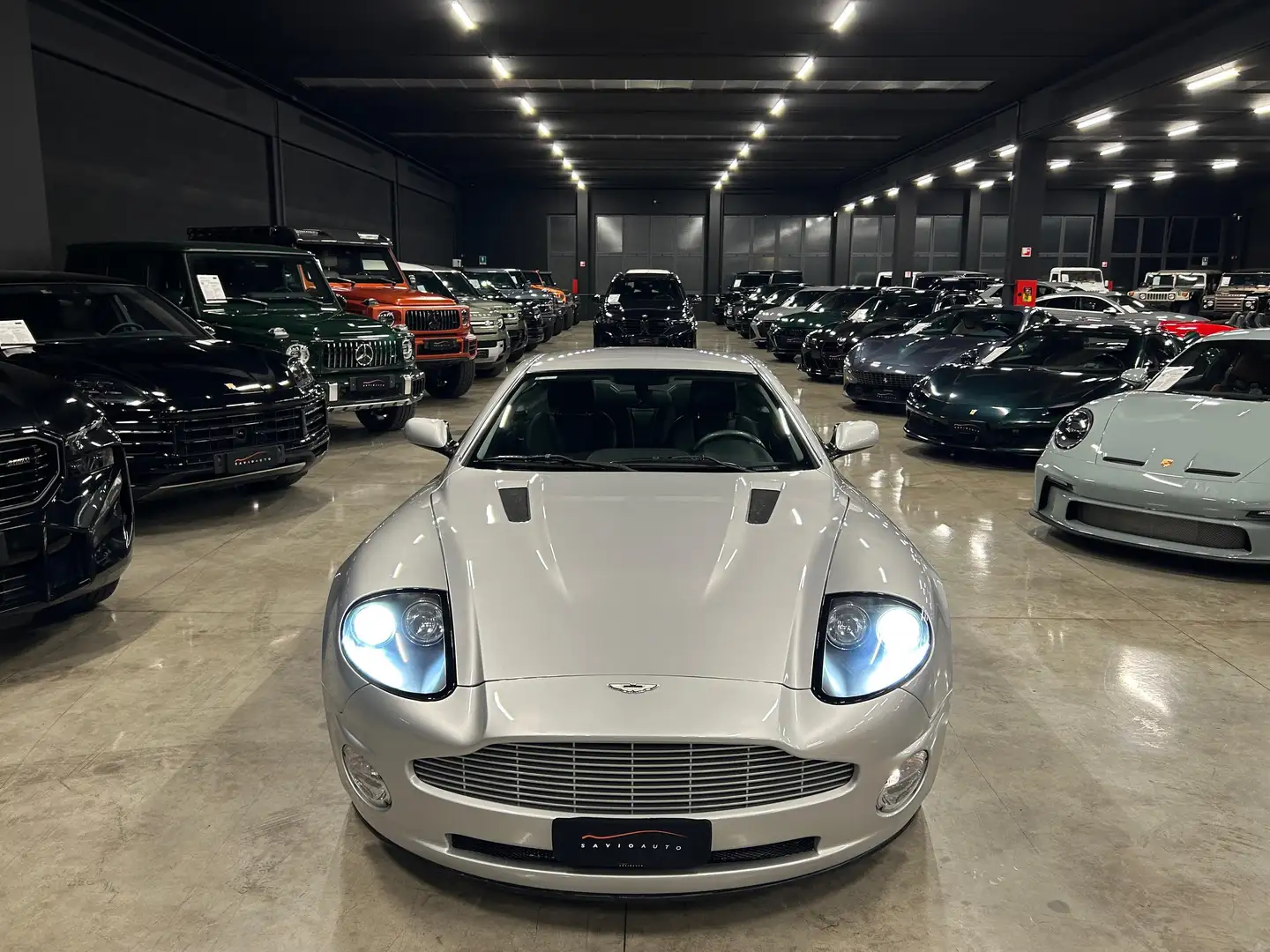 Aston Martin Vanquish Coupe 6.0 V12 Argento - 2