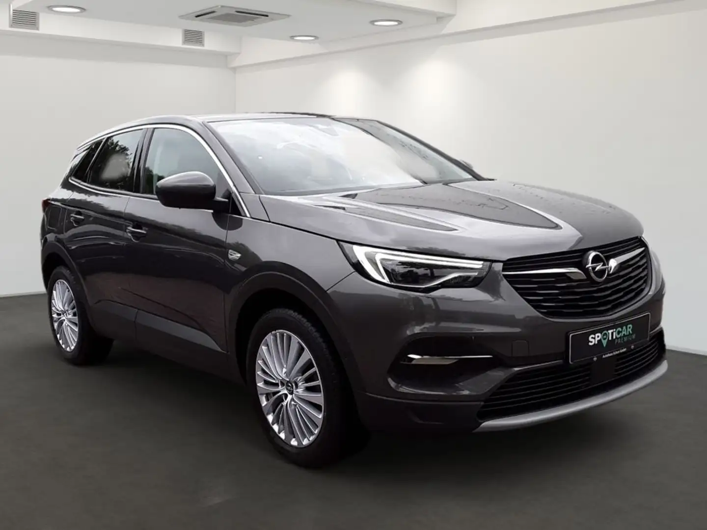 Opel Grandland X 1.2 Start/Stop Automatik INNOVATION Grijs - 2