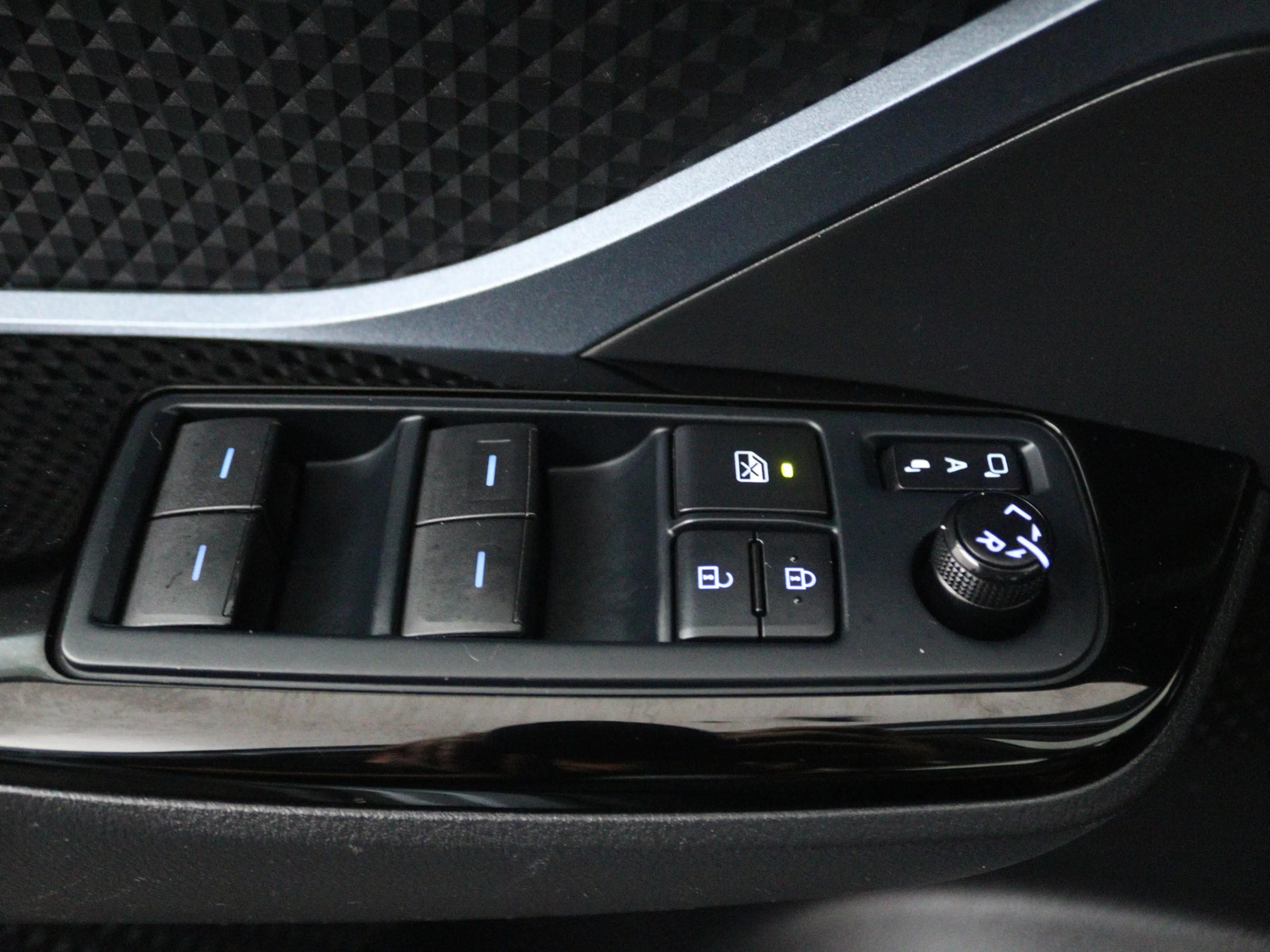 Toyota C-HR 2.0 Hybrid Dynamic | Navigatie | PDC | — photo 9