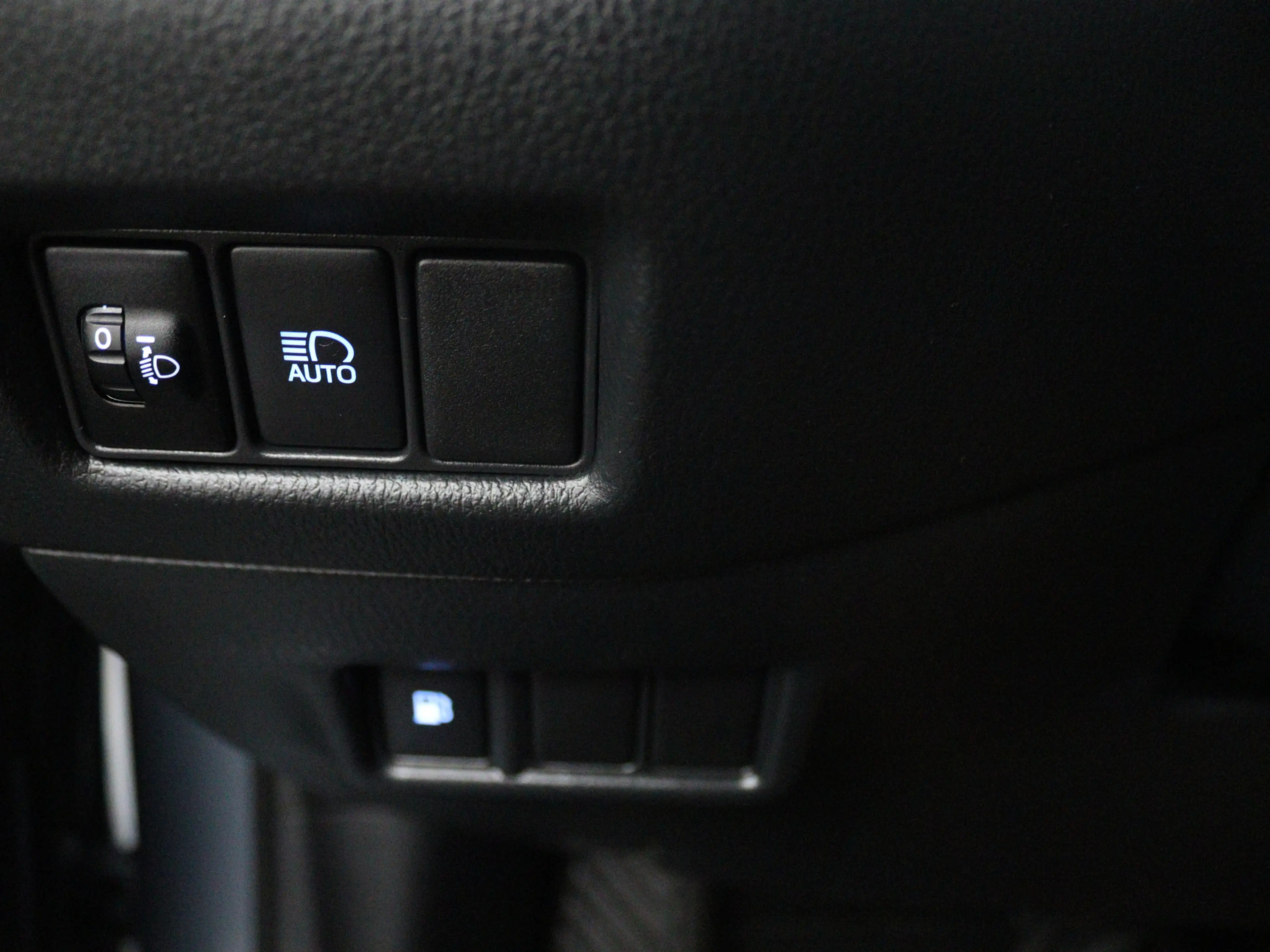 Toyota C-HR 2.0 Hybrid Dynamic | Navigatie | PDC | — photo 8