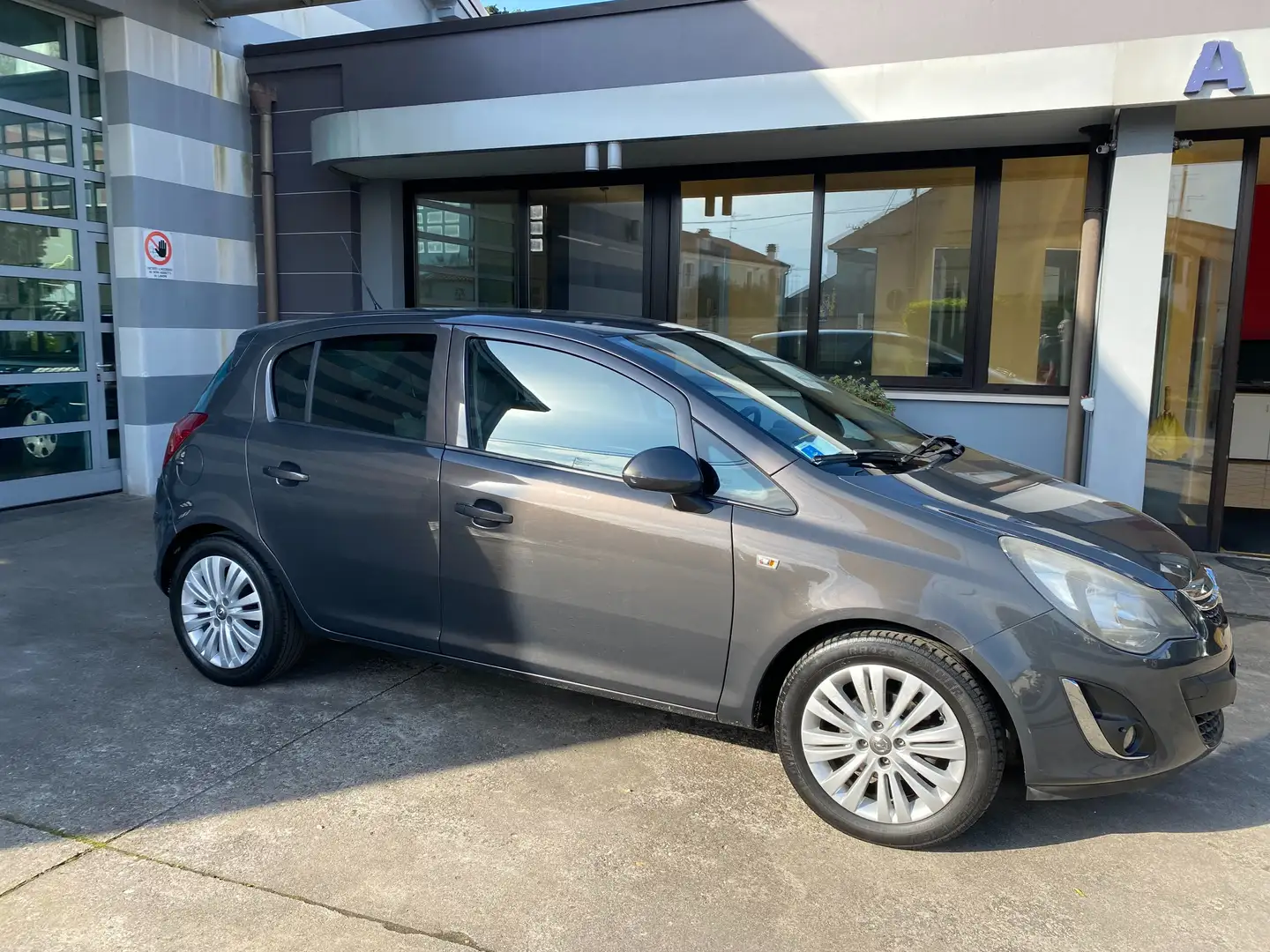 Opel Corsa Corsa 3p 1.2 Ecotec Gpl-tech 85cv Grigio - 1